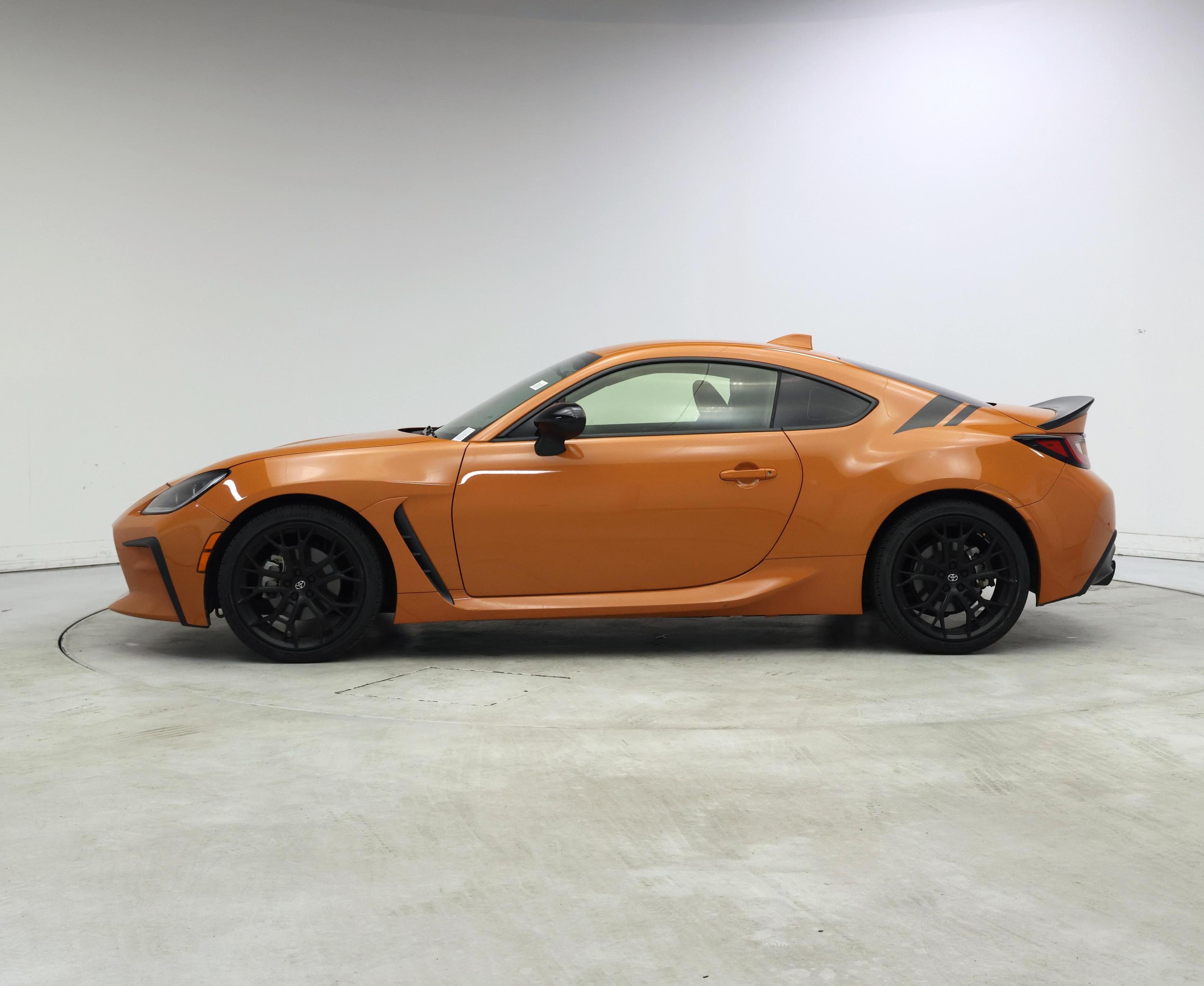 Thumbnail: 2023 Toyota GR86 - 3