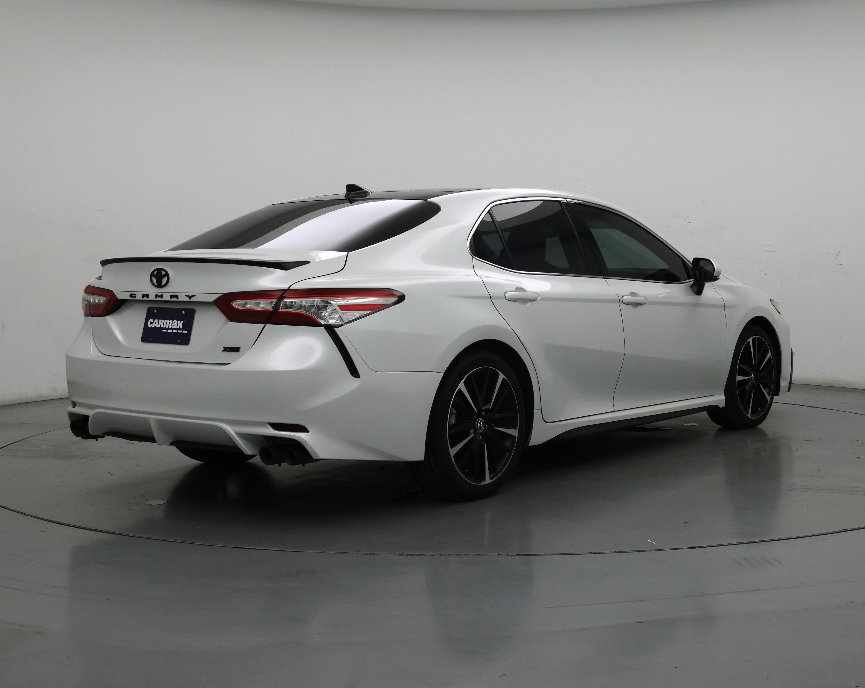 Thumbnail: 2020 Toyota Camry - 8