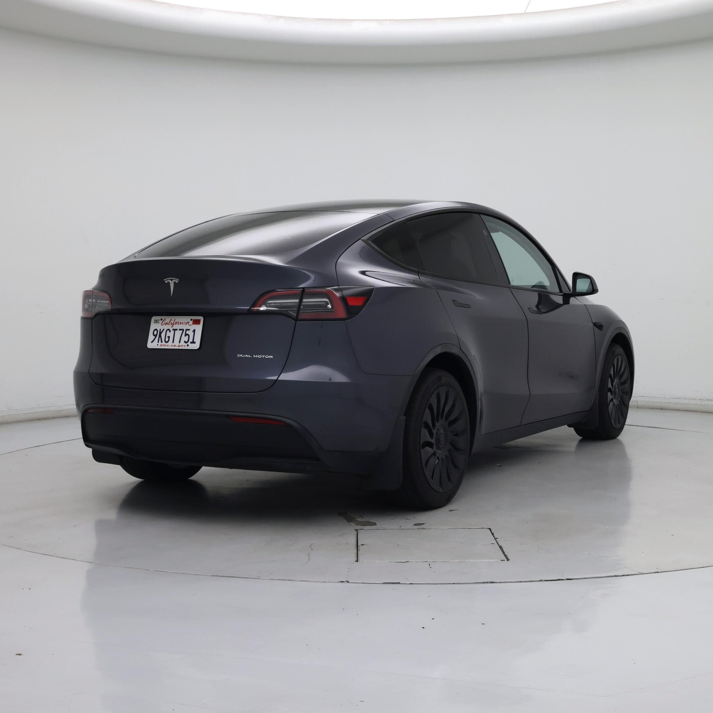 Thumbnail: 2023 Tesla Model Y - 8