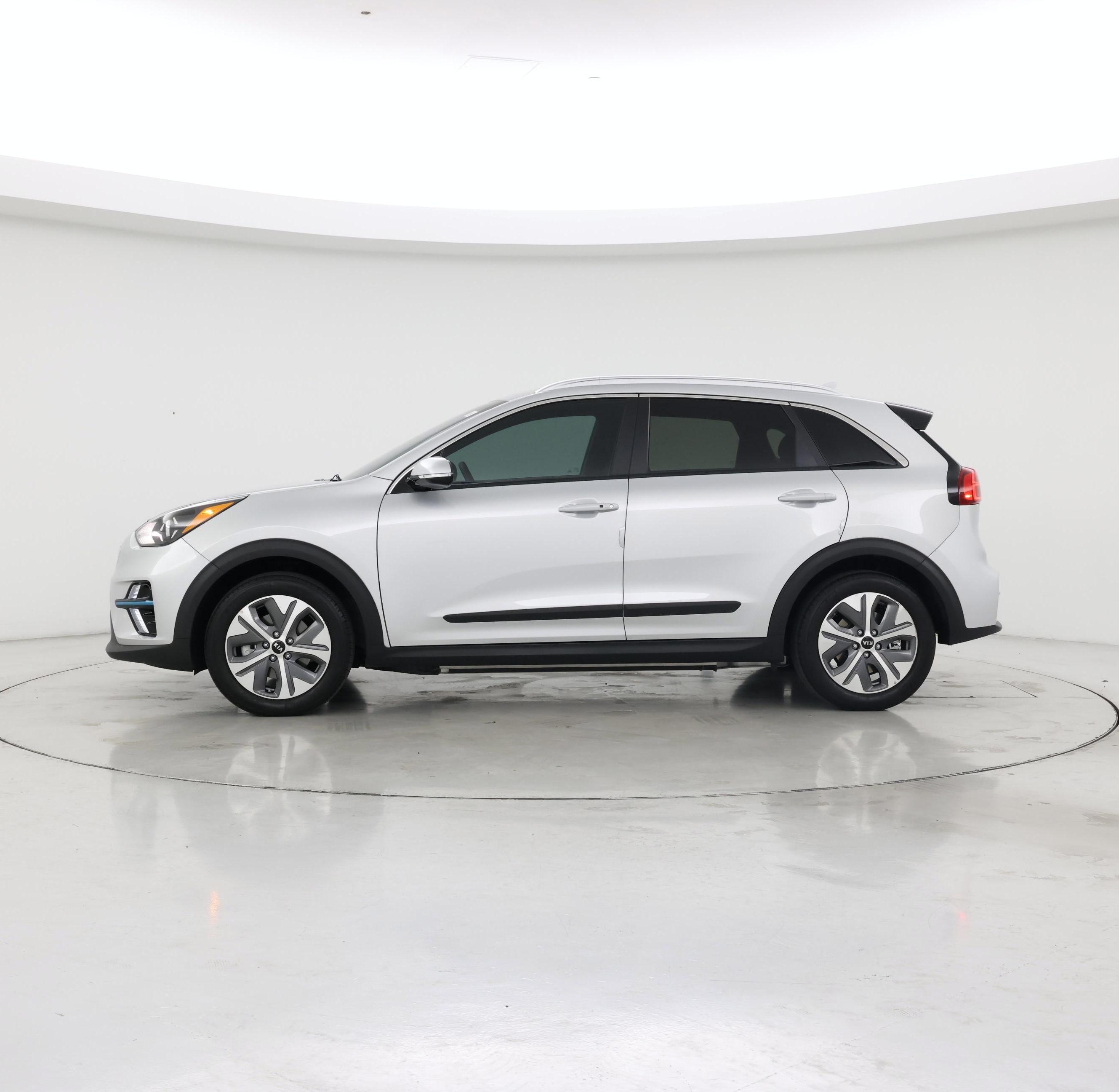 Thumbnail: 2021 Kia Niro - 3