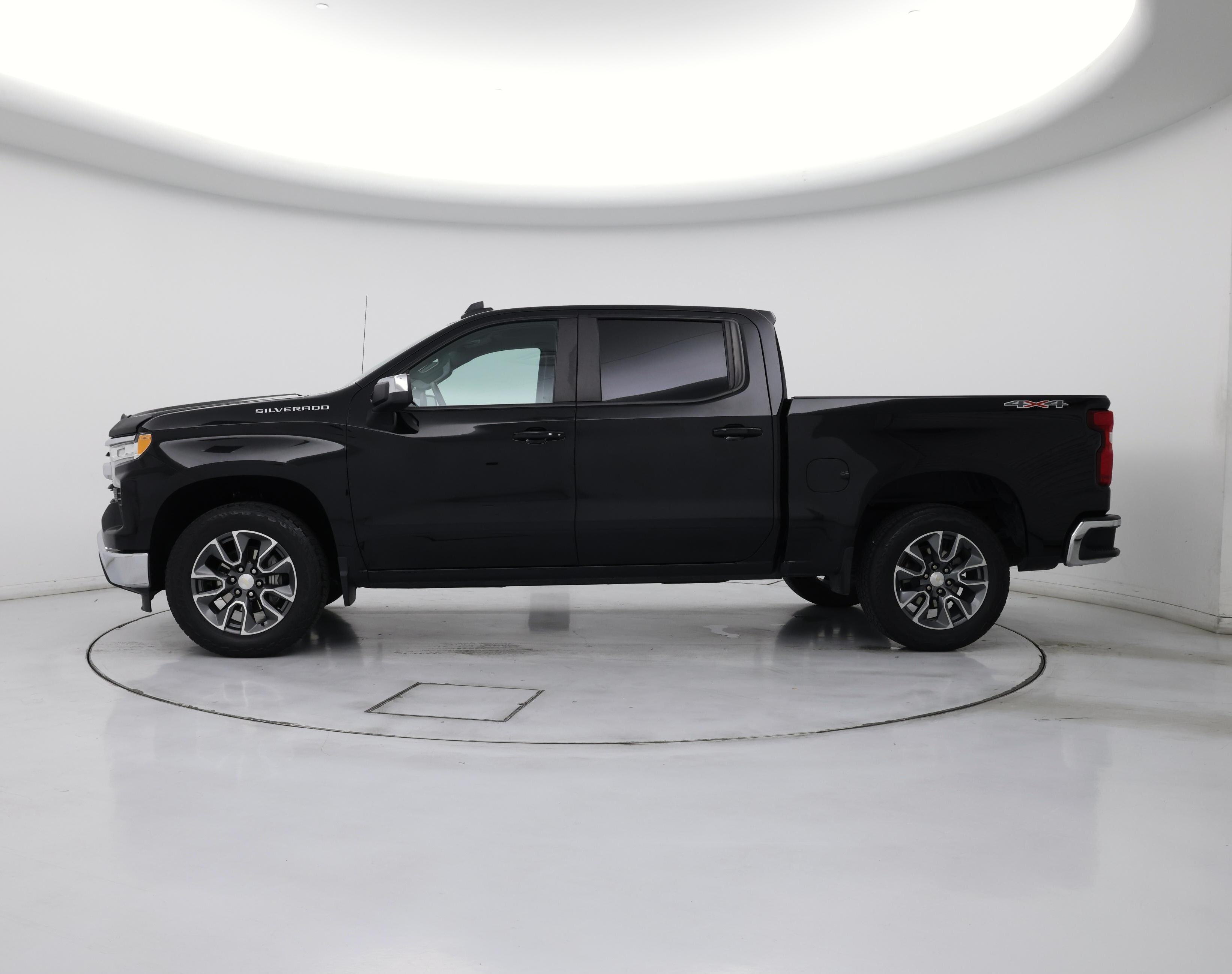 Thumbnail: 2023 Chevrolet Silverado 1500 - 3