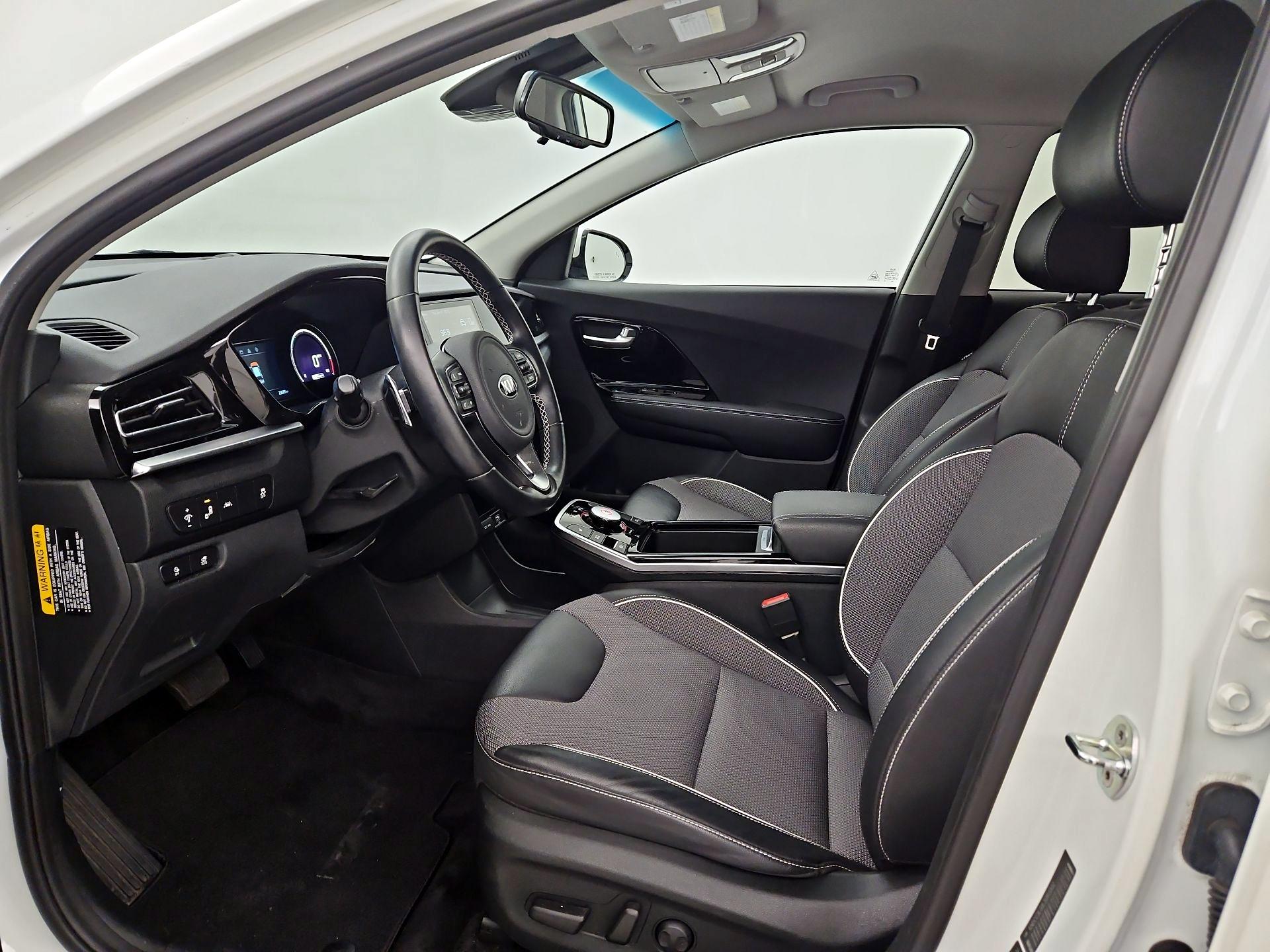 Thumbnail: 2020 Kia Niro - 11