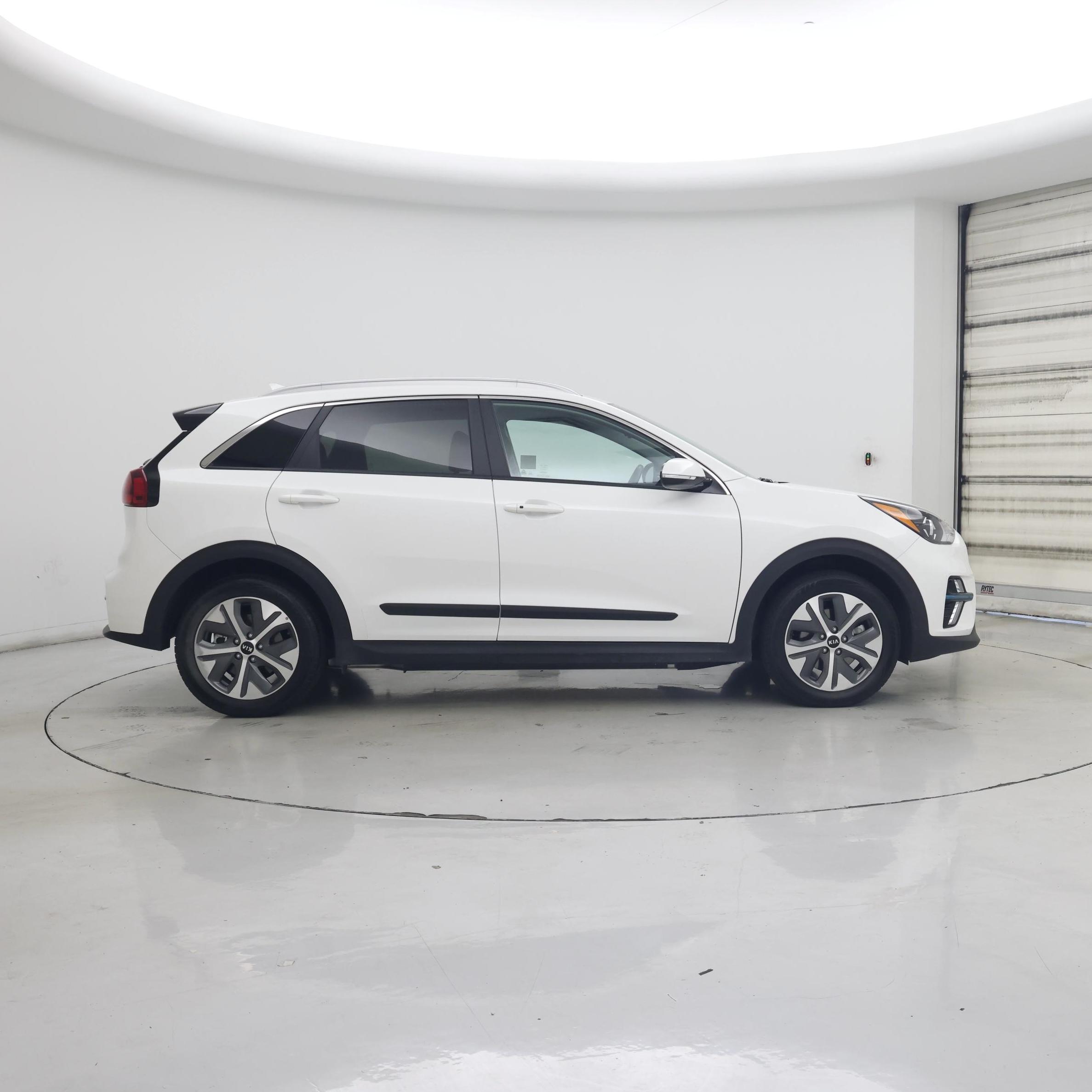 Thumbnail: 2020 Kia Niro - 7