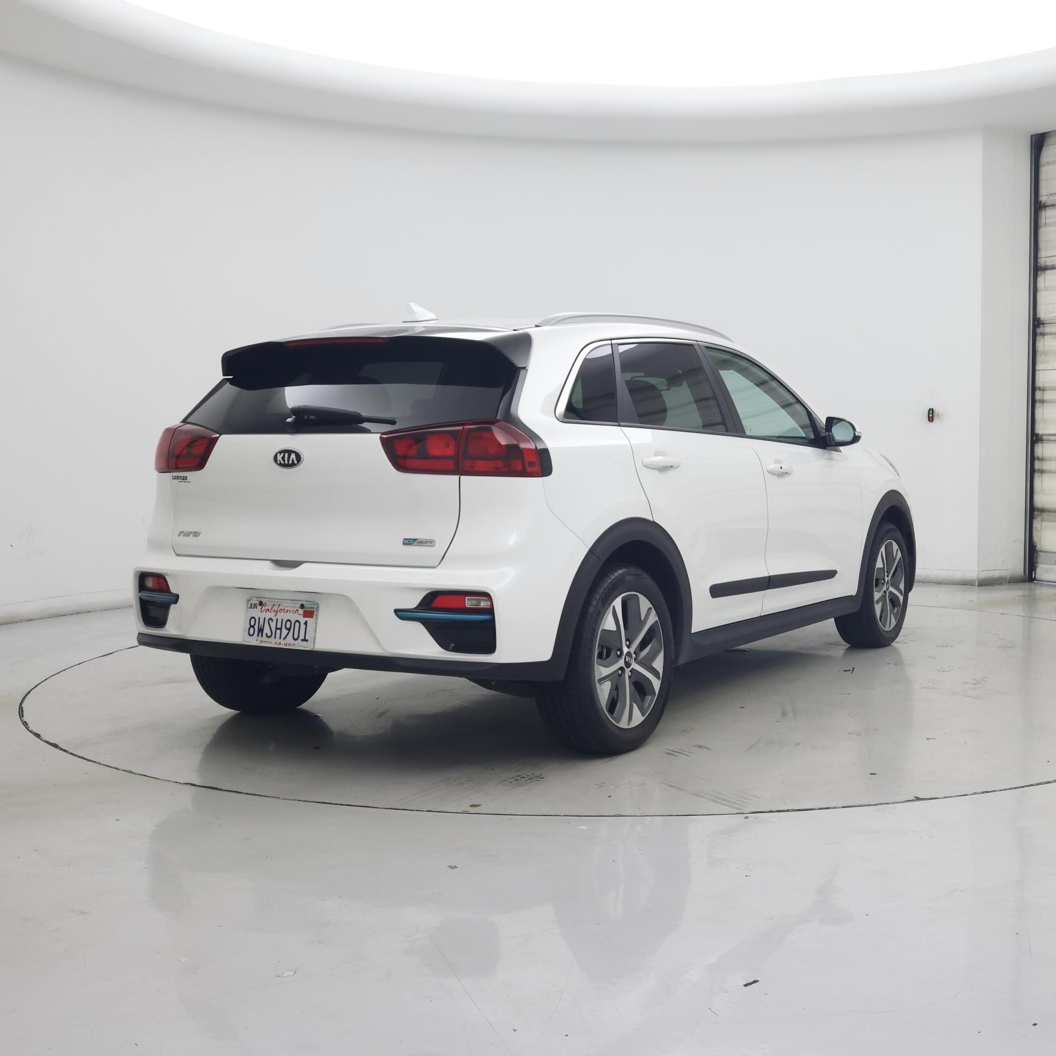 Thumbnail: 2020 Kia Niro - 8