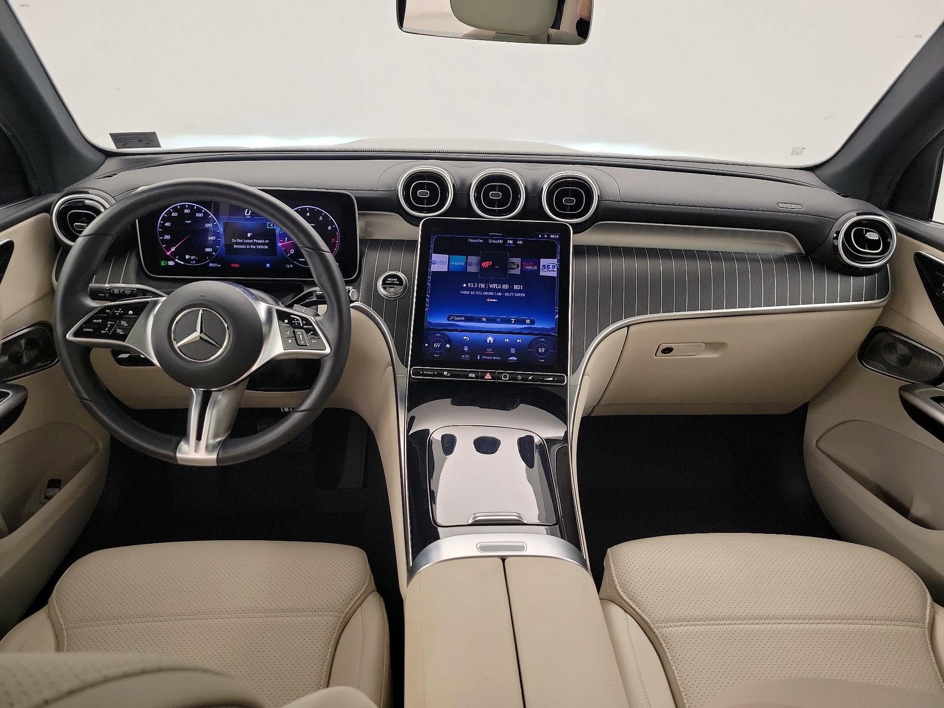Thumbnail: 2023 Mercedes-Benz GLC - 9