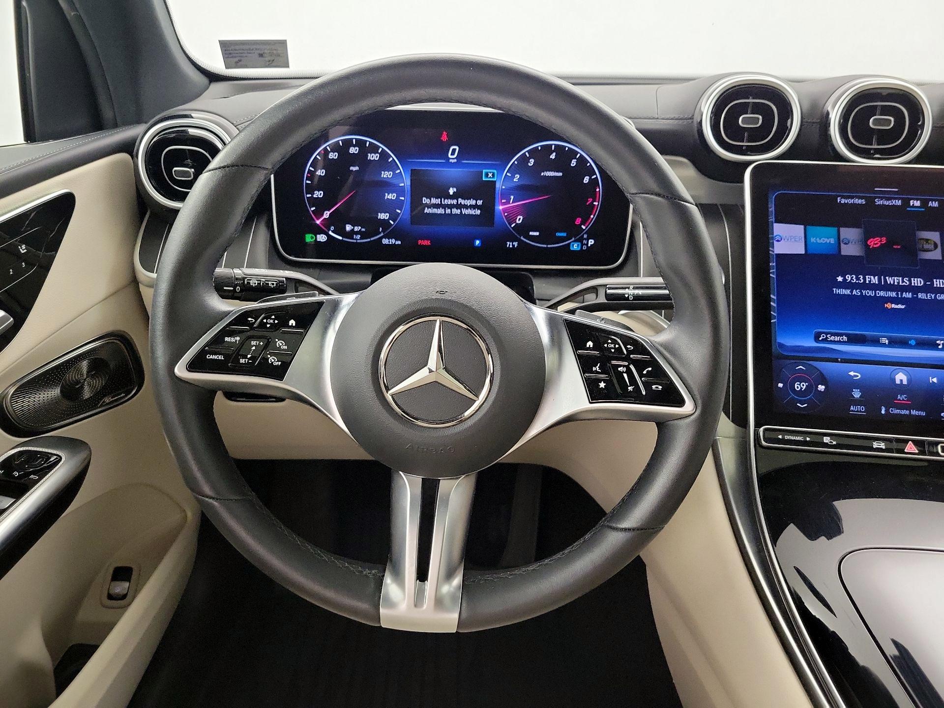 Thumbnail: 2023 Mercedes-Benz GLC - 10