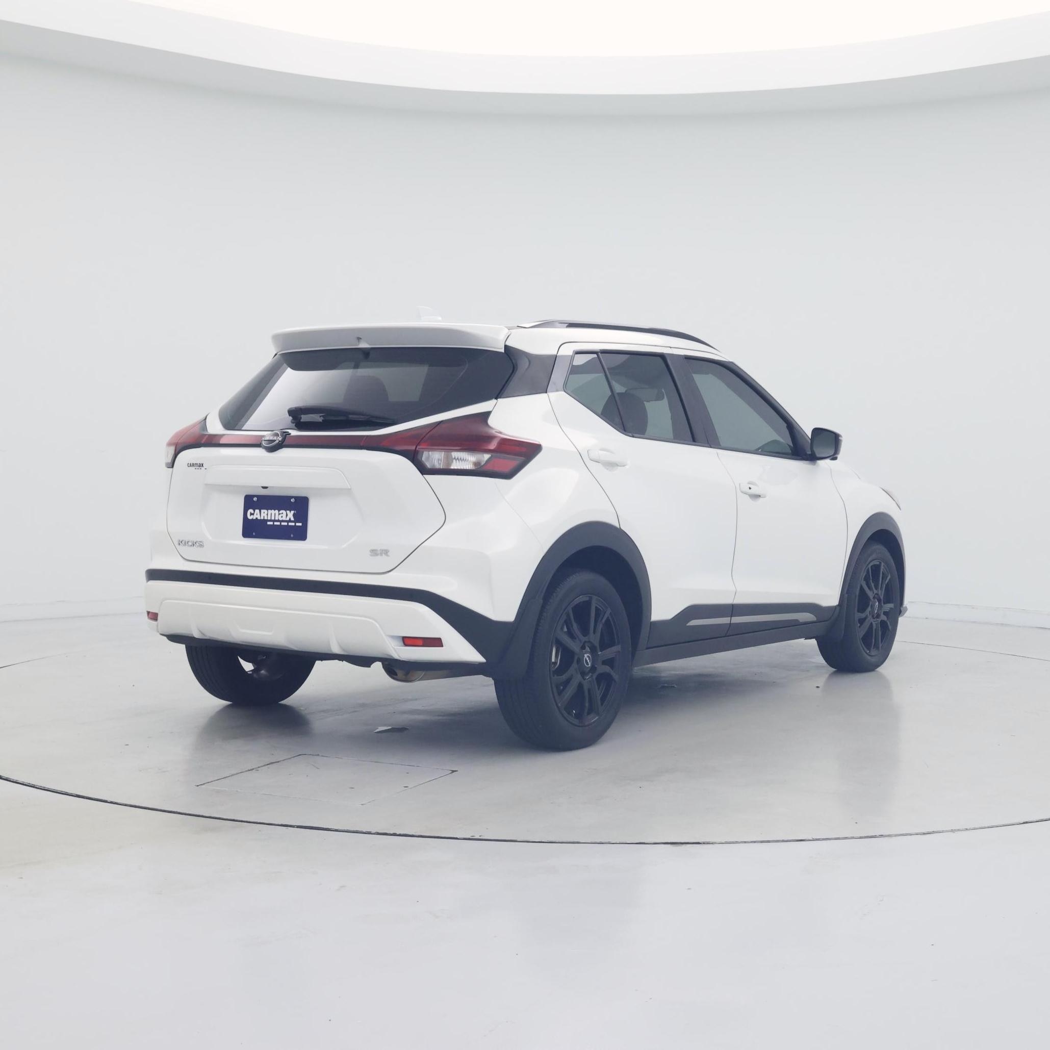 Thumbnail: 2024 Nissan Kicks - 8