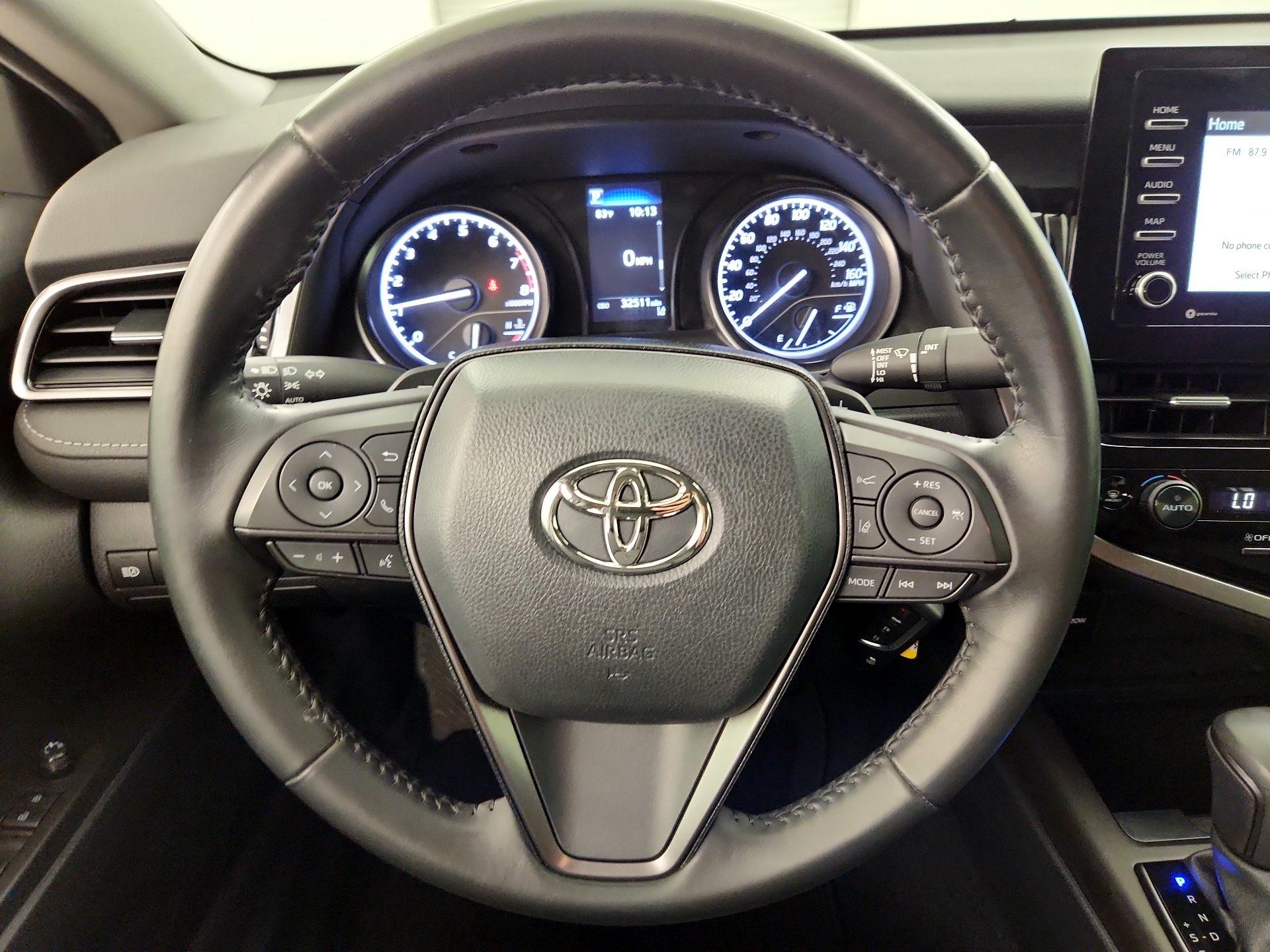 Thumbnail: 2022 Toyota Camry - 10