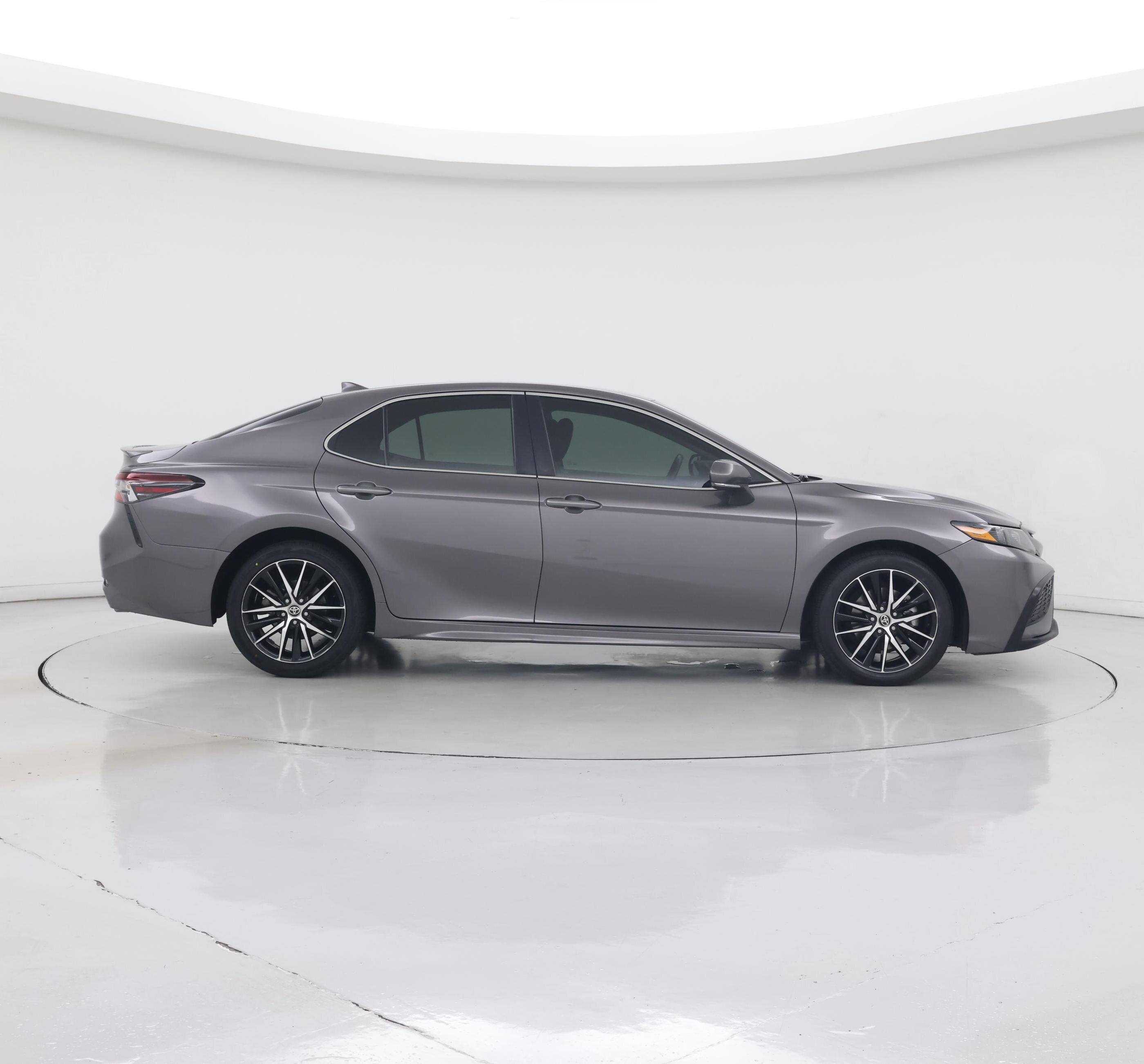 Thumbnail: 2022 Toyota Camry - 7