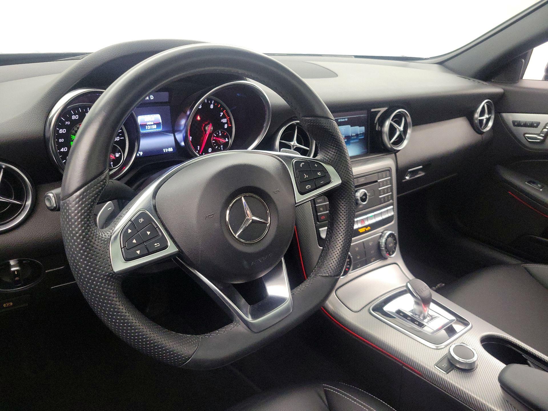 Thumbnail: 2018 Mercedes-Benz SLC - 9