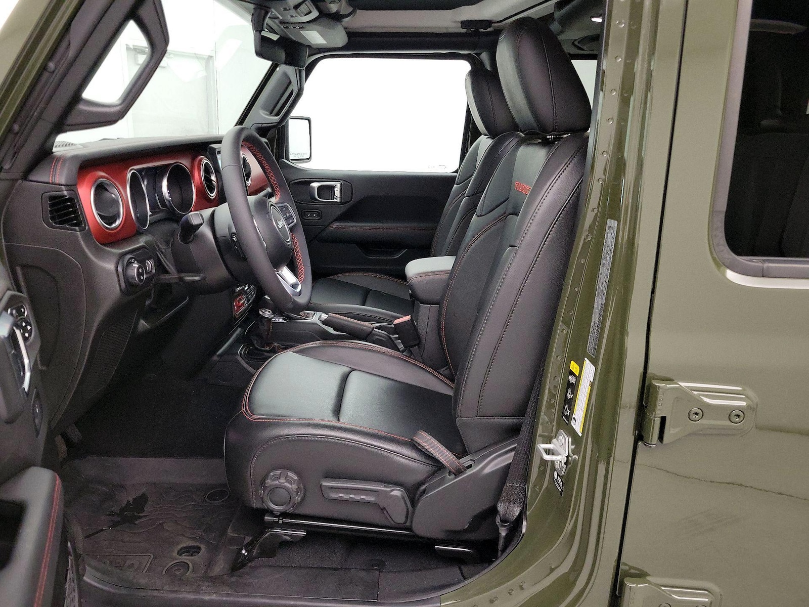 Leather Seats & Side Airbags