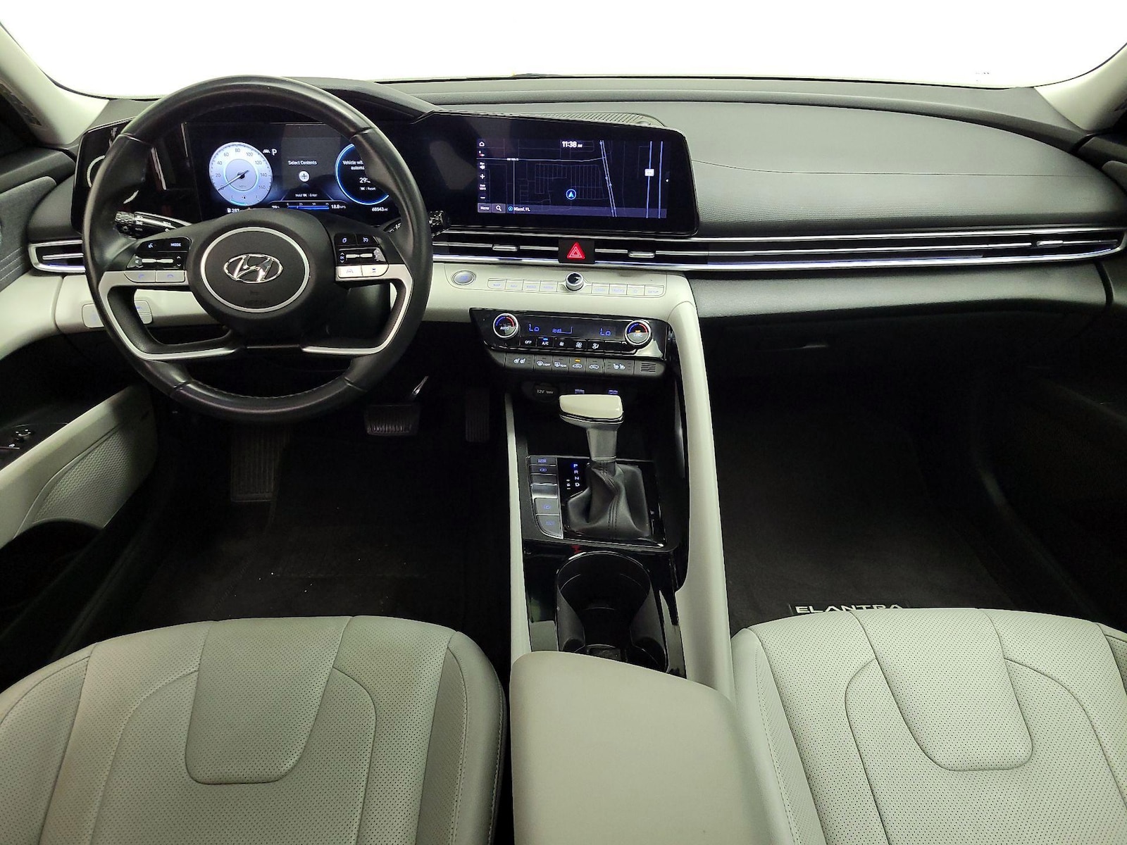 2023 Hyundai Elantra Limited - Photo 10