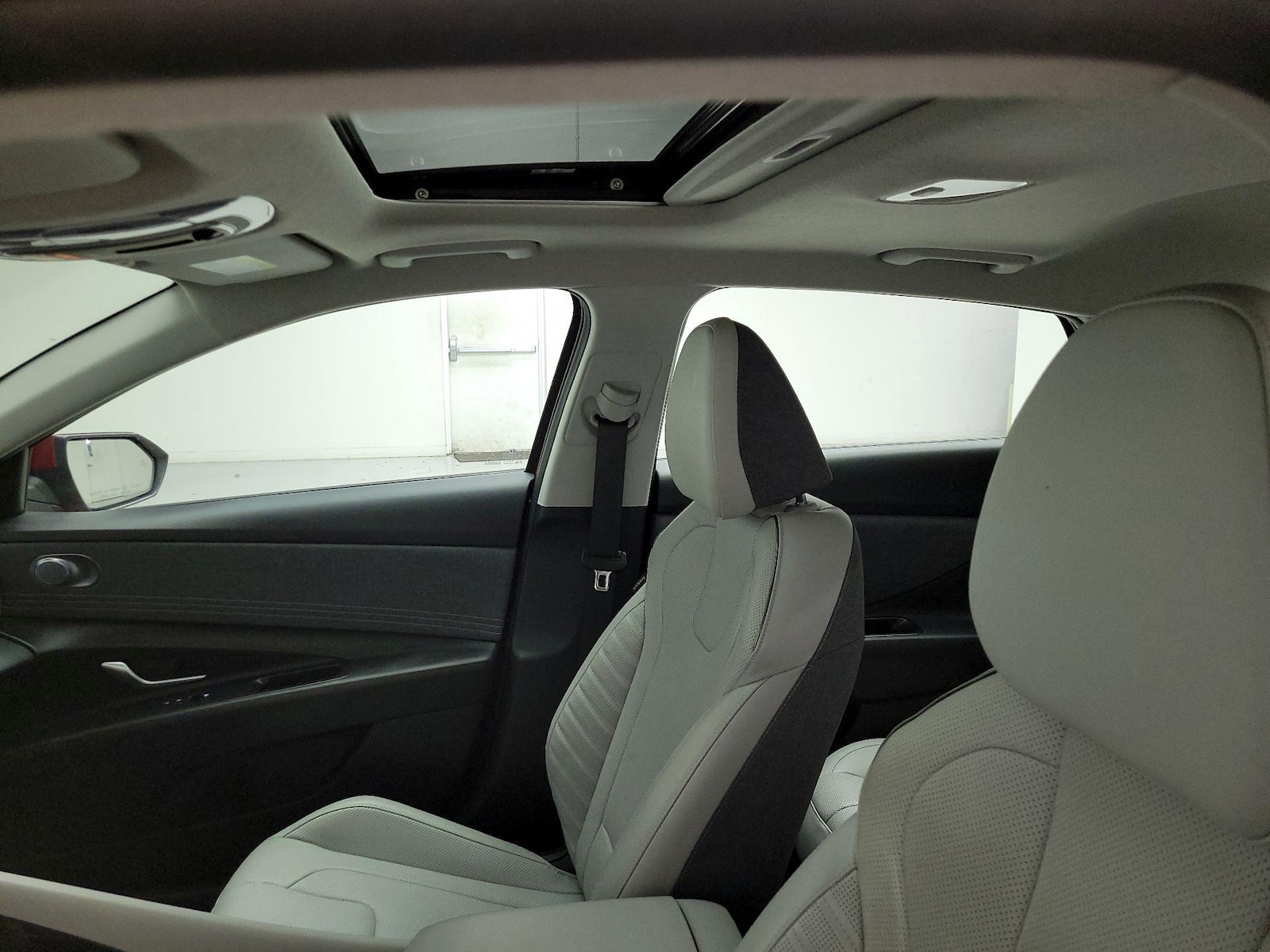 2023 Hyundai Elantra Limited - Photo 21