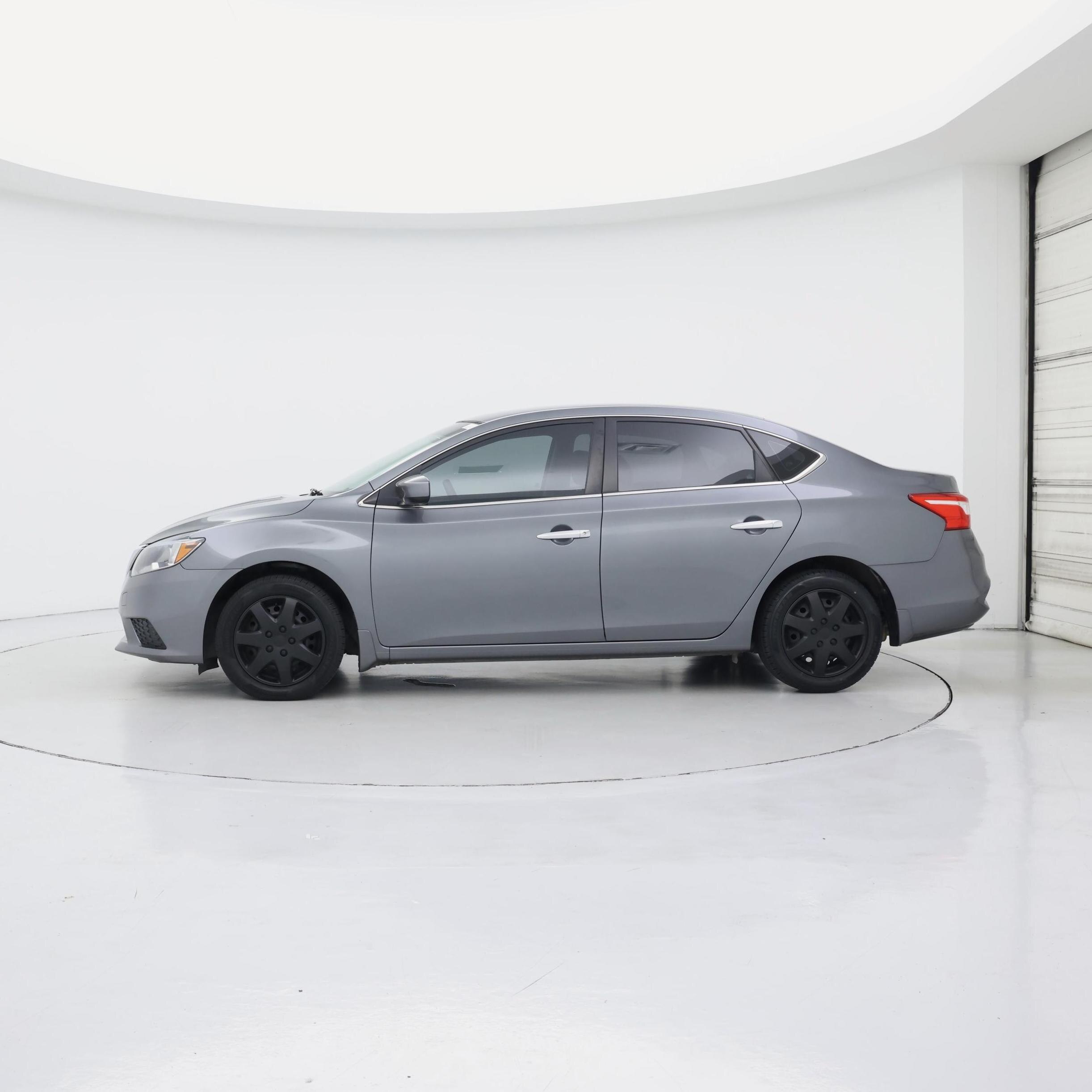 Thumbnail: 2016 Nissan Sentra - 3