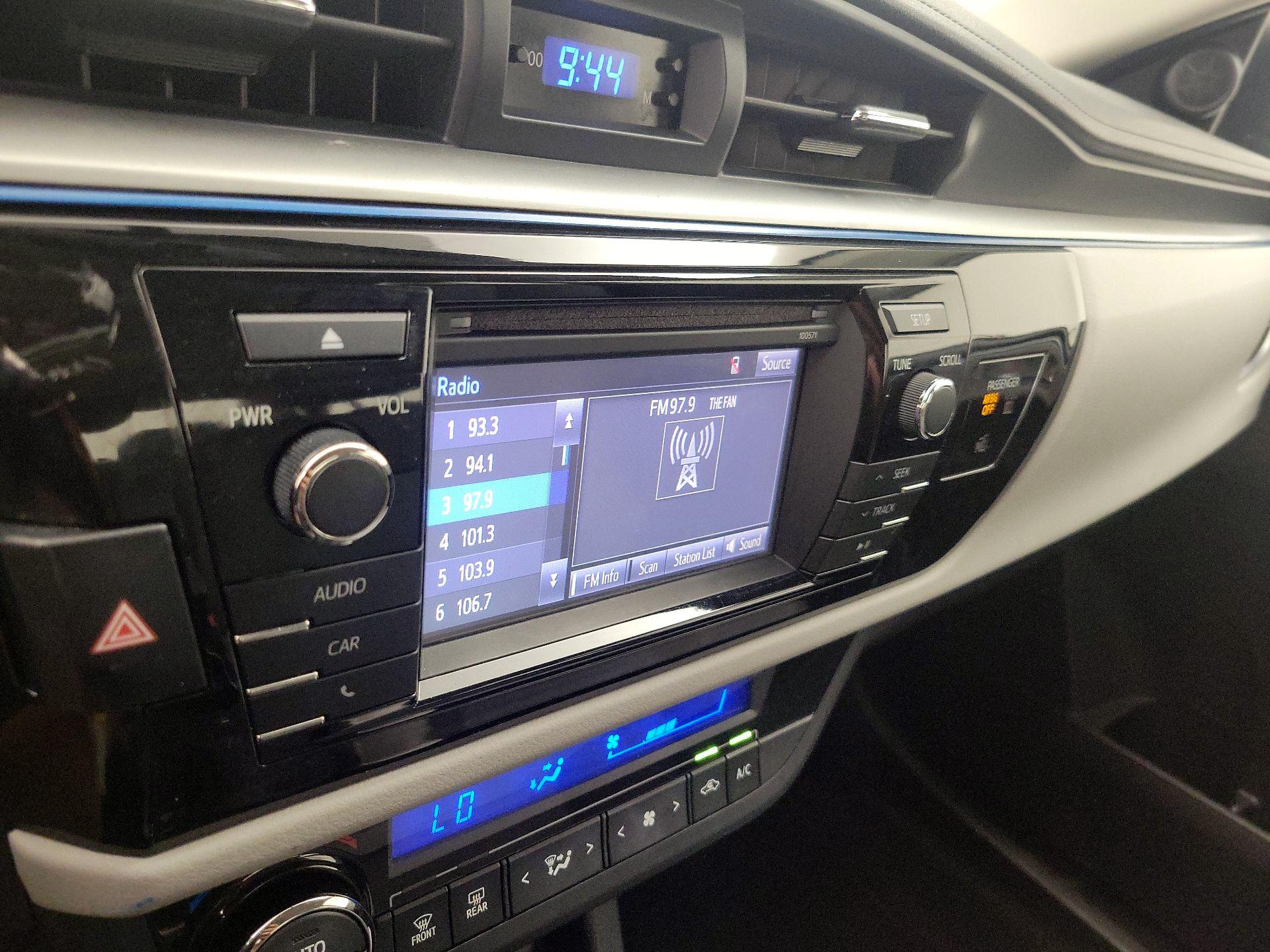 Thumbnail: 2016 Toyota Corolla - 15