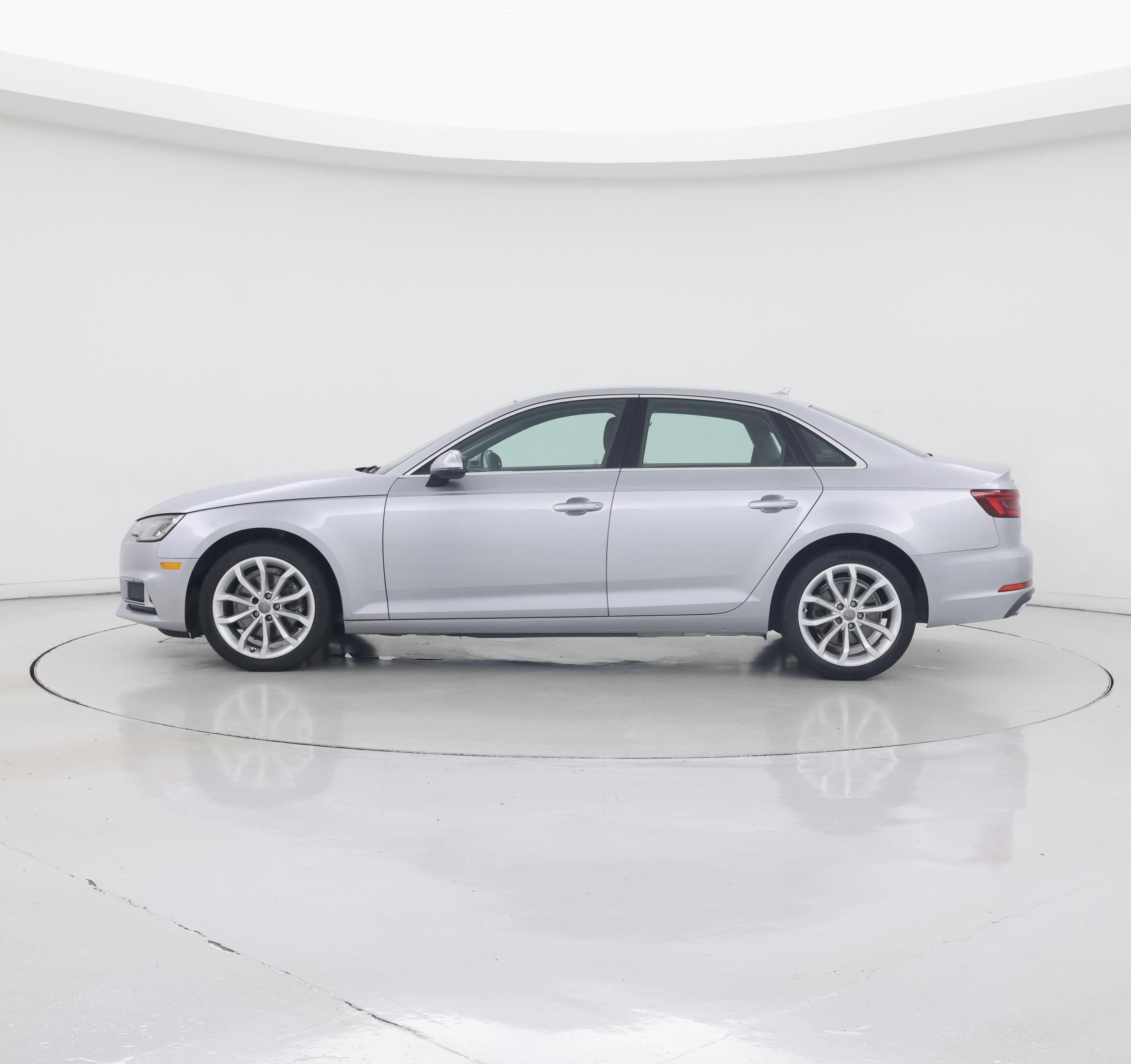 Thumbnail: 2019 Audi A4 - 3