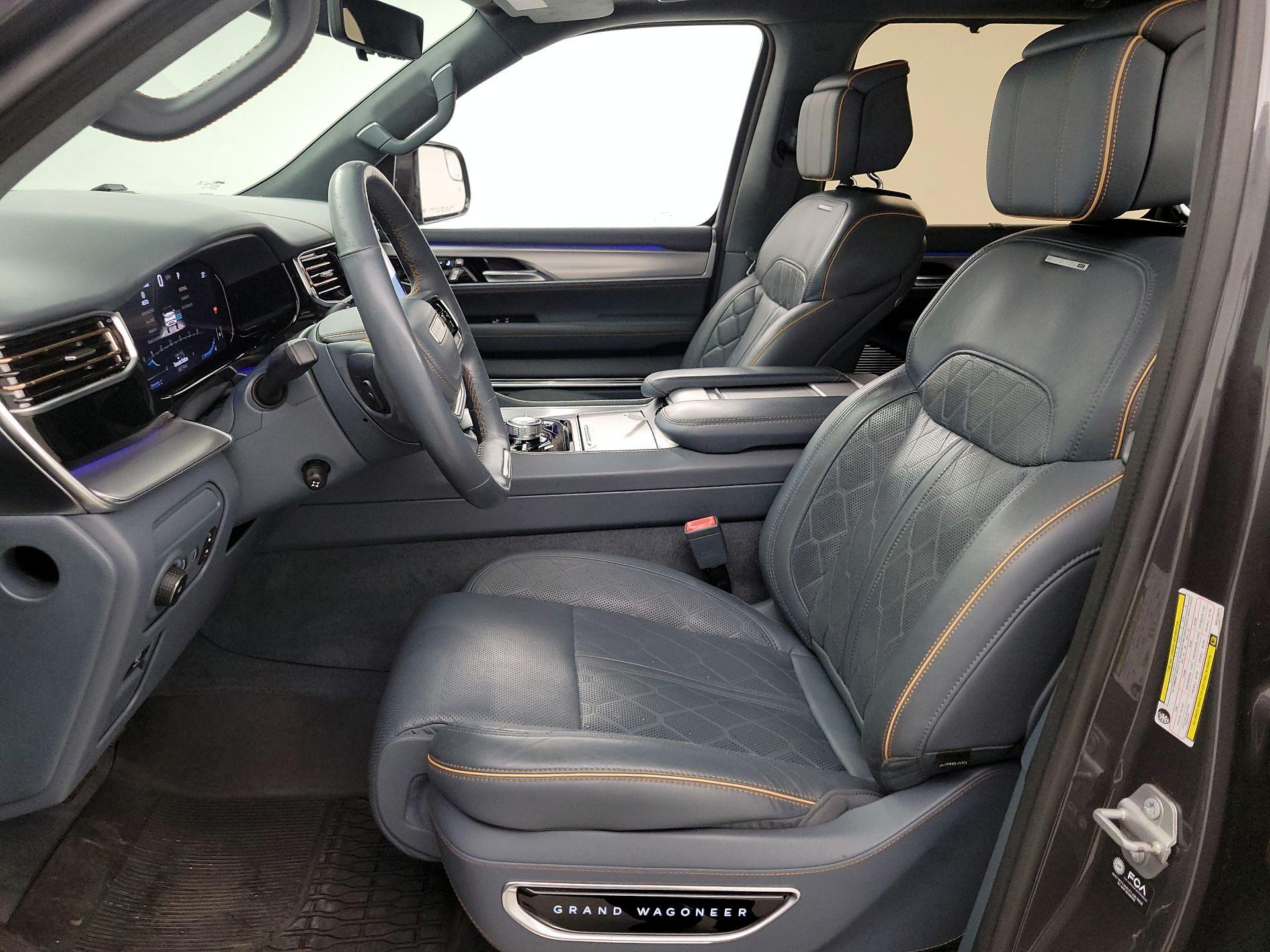 Thumbnail: 2022 Jeep Grand Wagoneer - 11