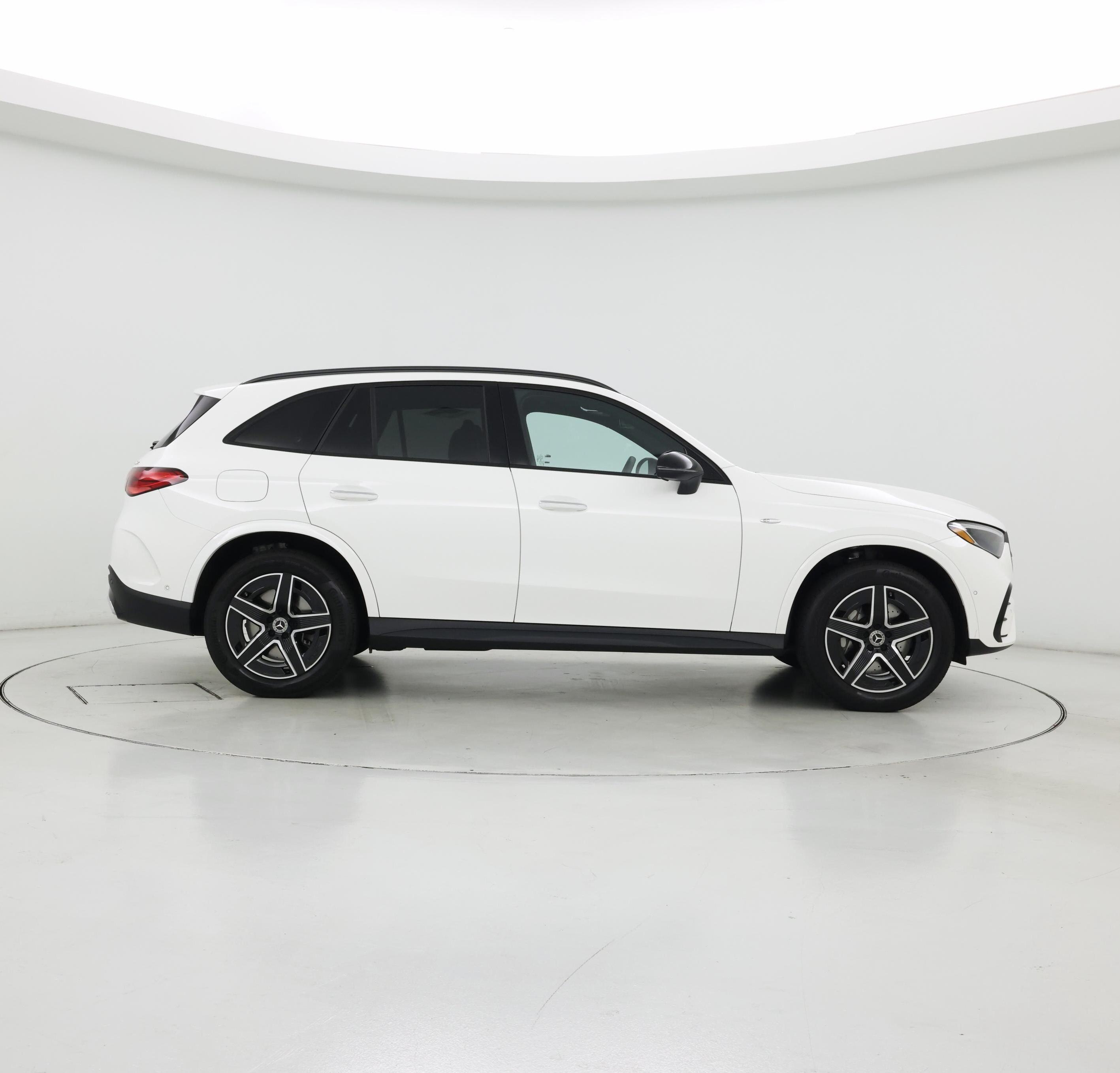 Thumbnail: 2025 Mercedes-Benz GLC - 7