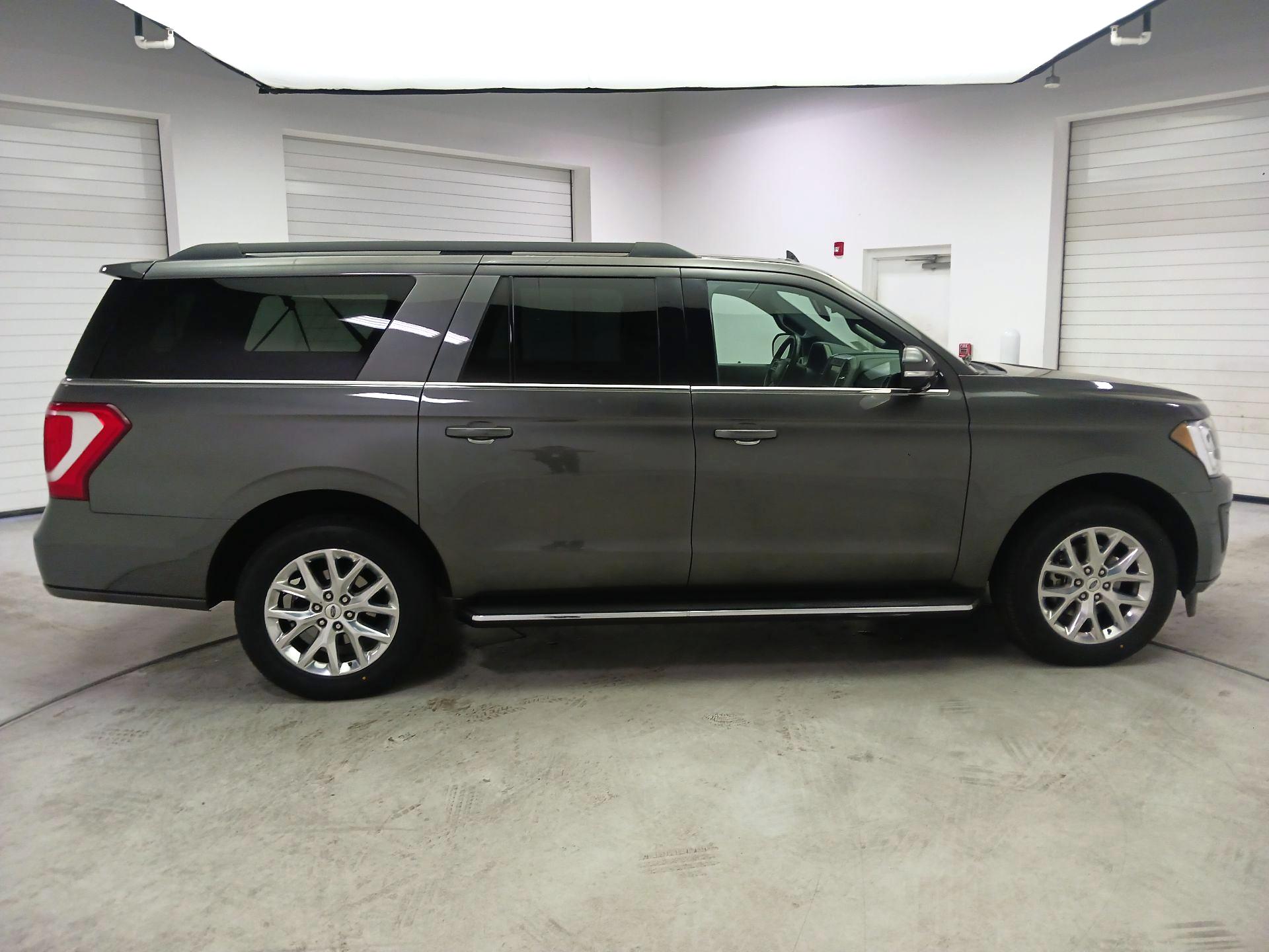 Thumbnail: 2021 Ford Expedition - 4