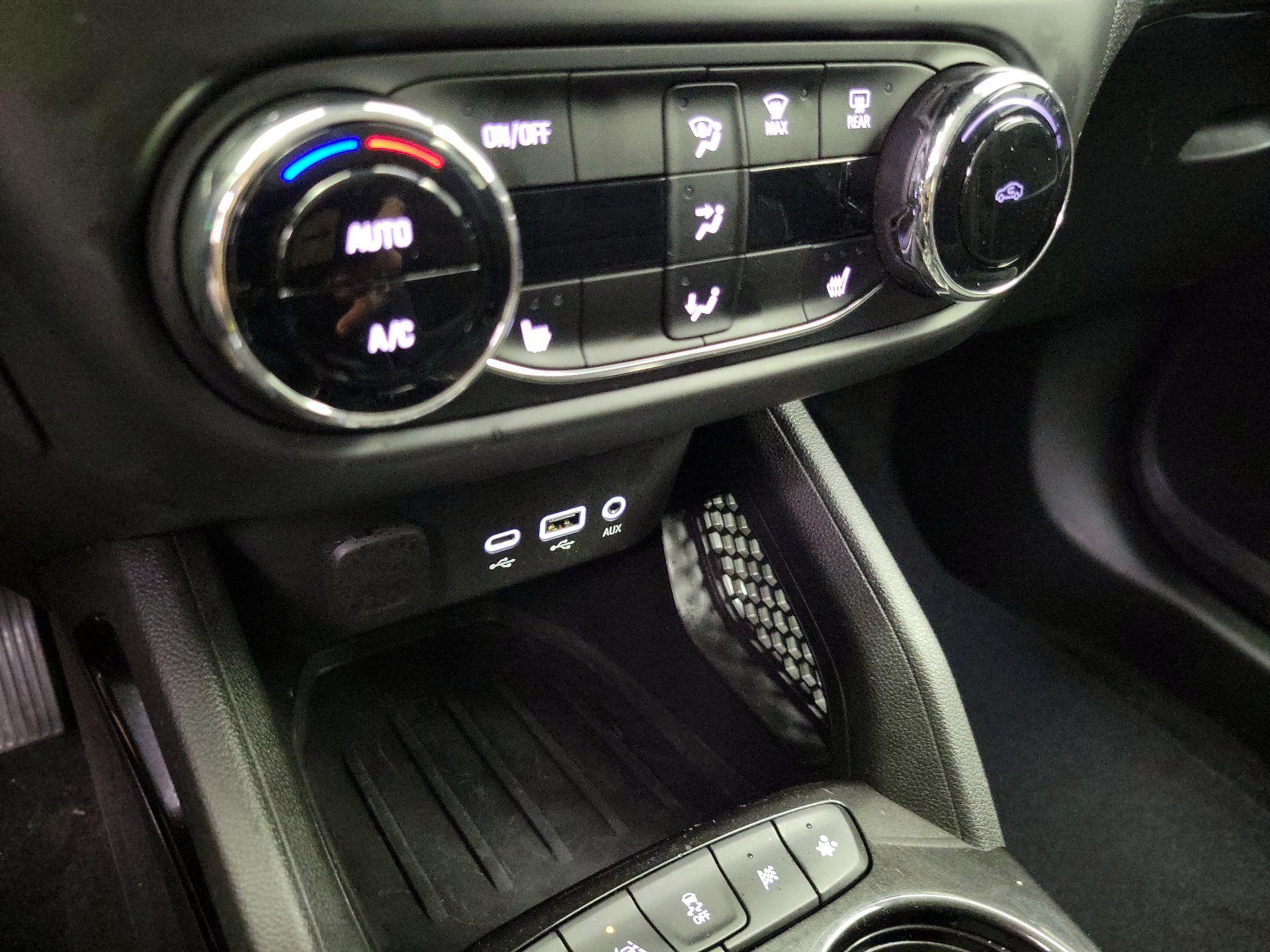 Thumbnail: 2023 Chevrolet TrailBlazer - 16