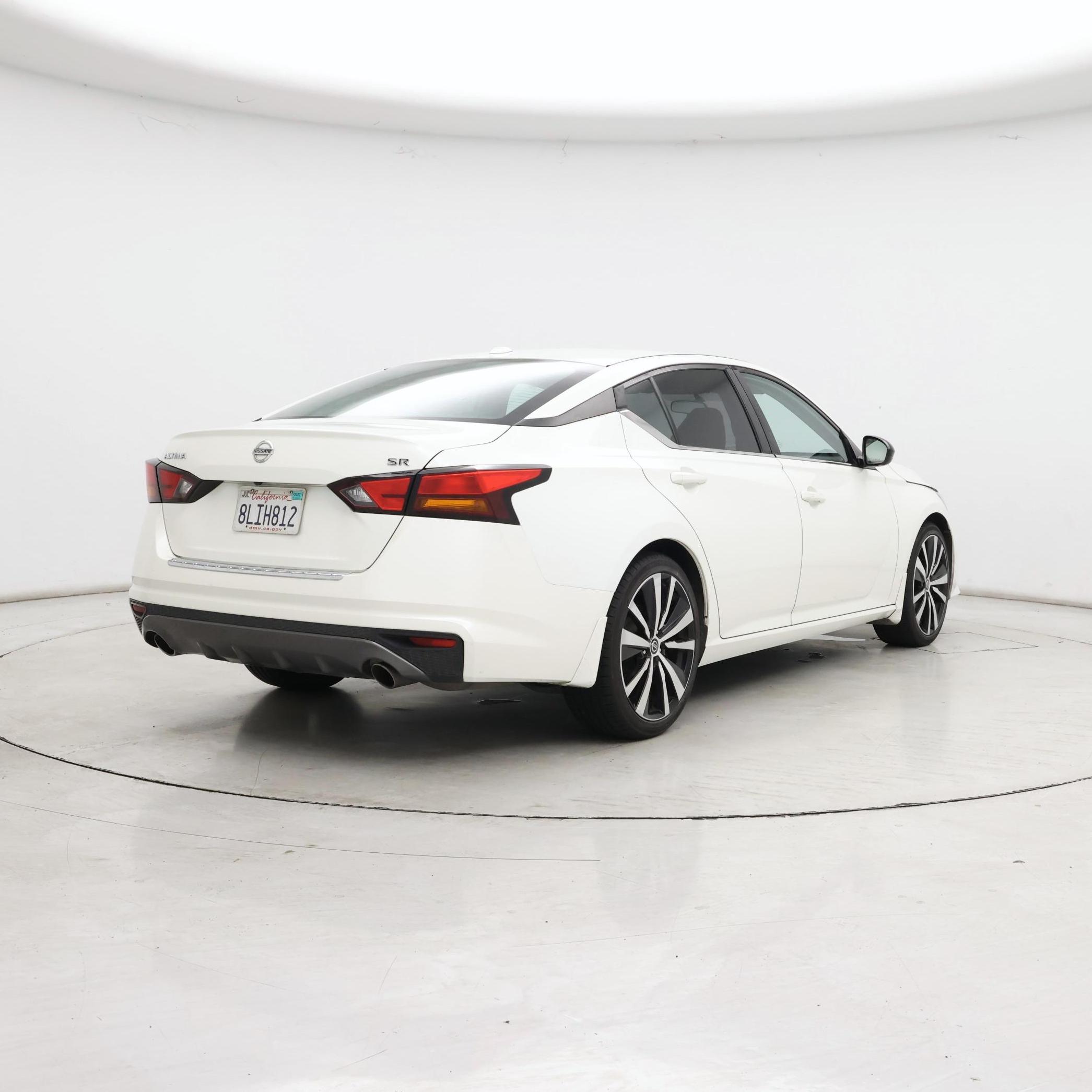 Thumbnail: 2019 Nissan Altima - 8