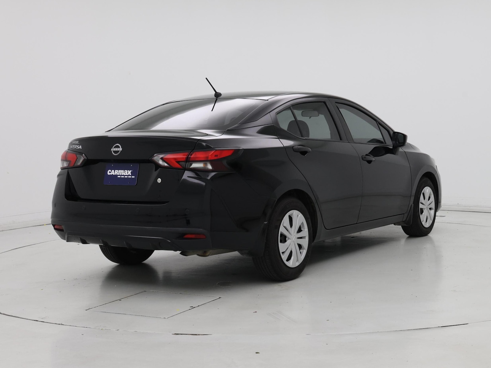 2025 Nissan Versa Sedan S - Photo 9