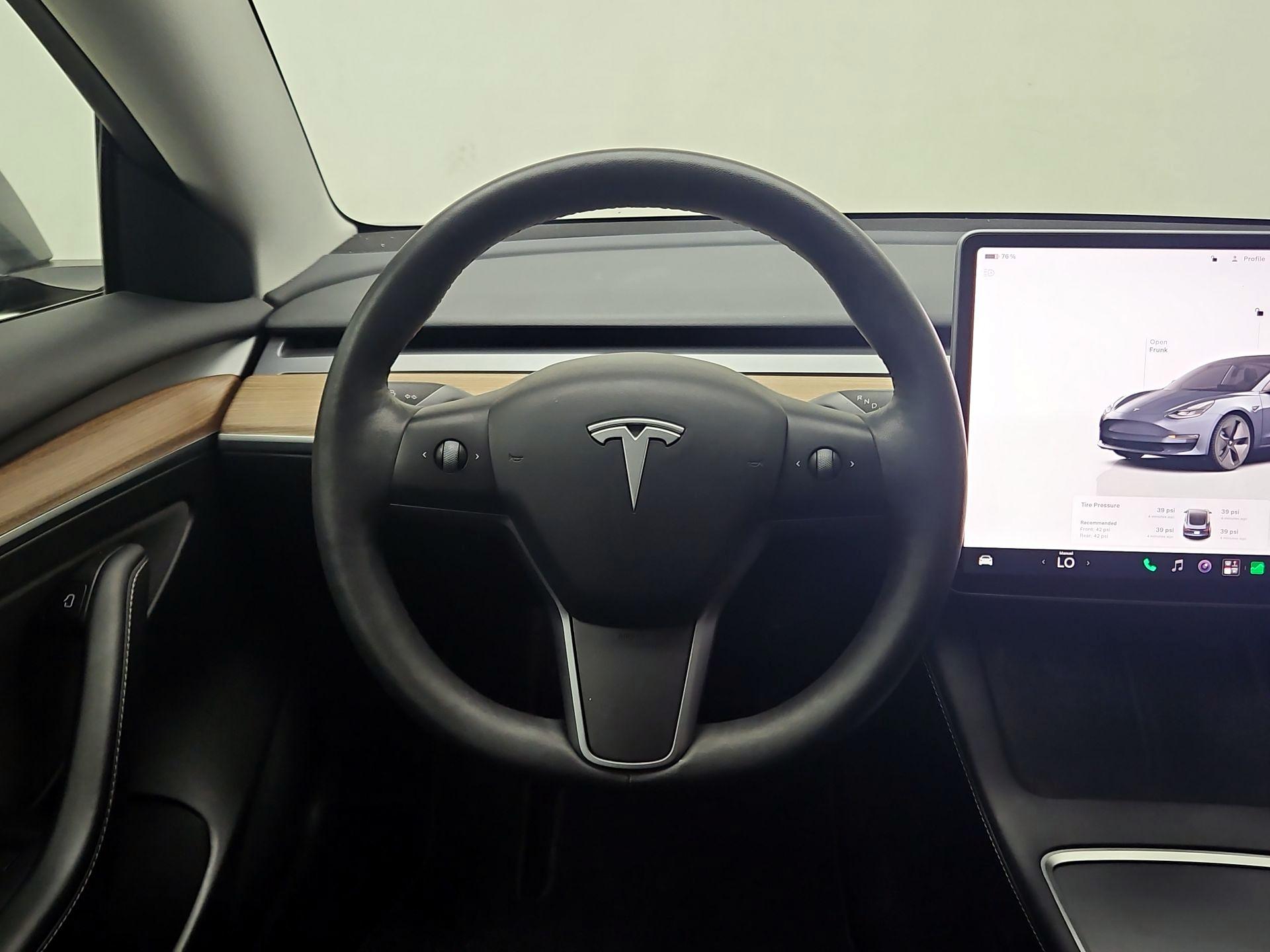 Thumbnail: 2022 Tesla Model 3 - 10