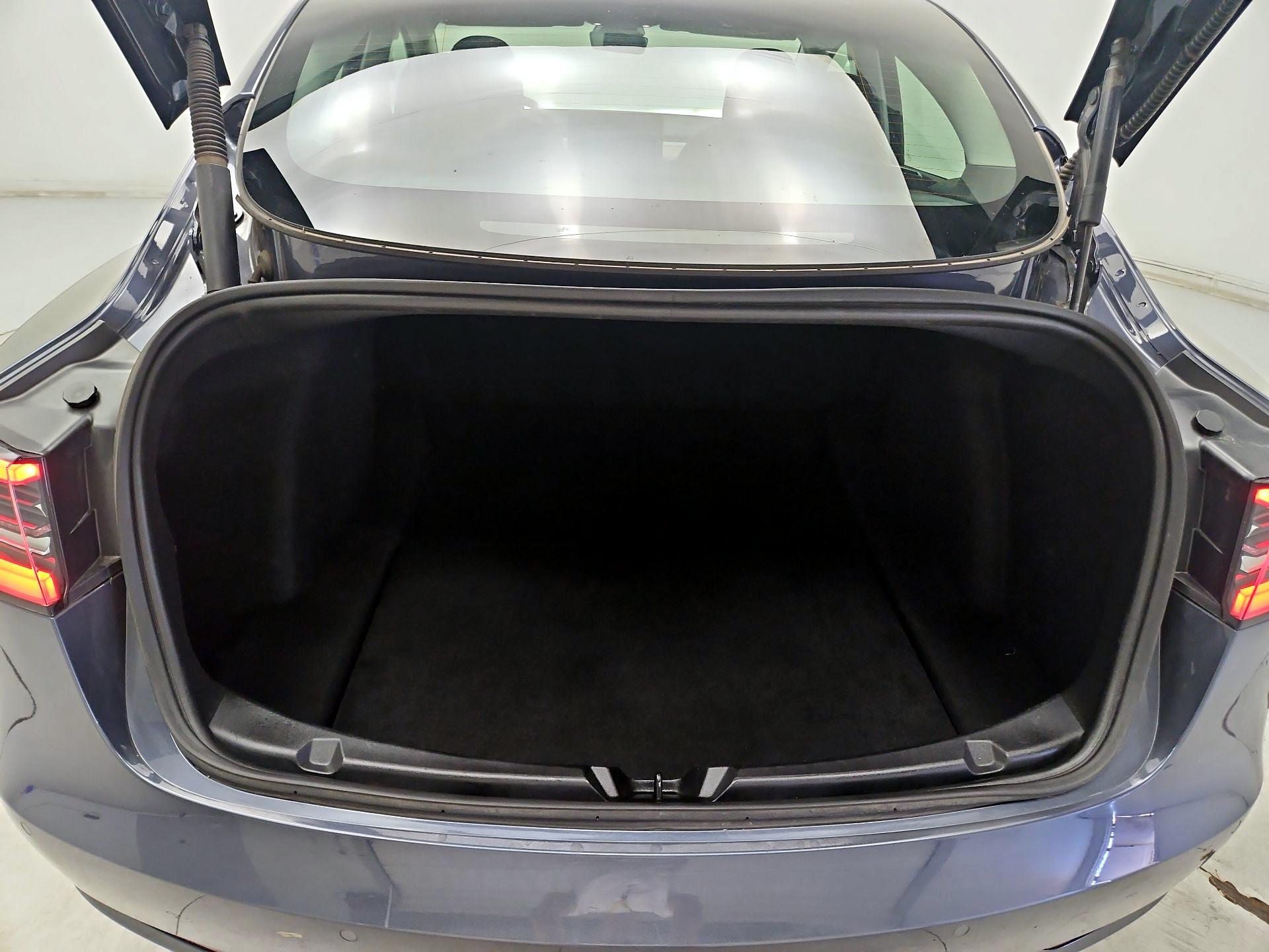 Thumbnail: 2022 Tesla Model 3 - 20