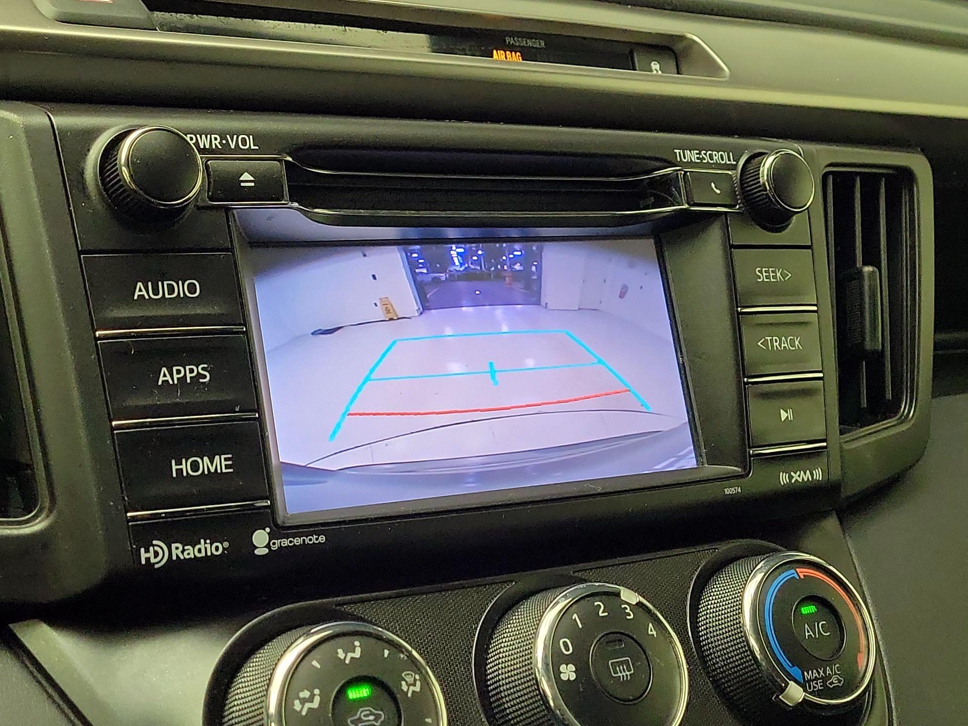 Thumbnail: 2016 Toyota RAV4 - 14