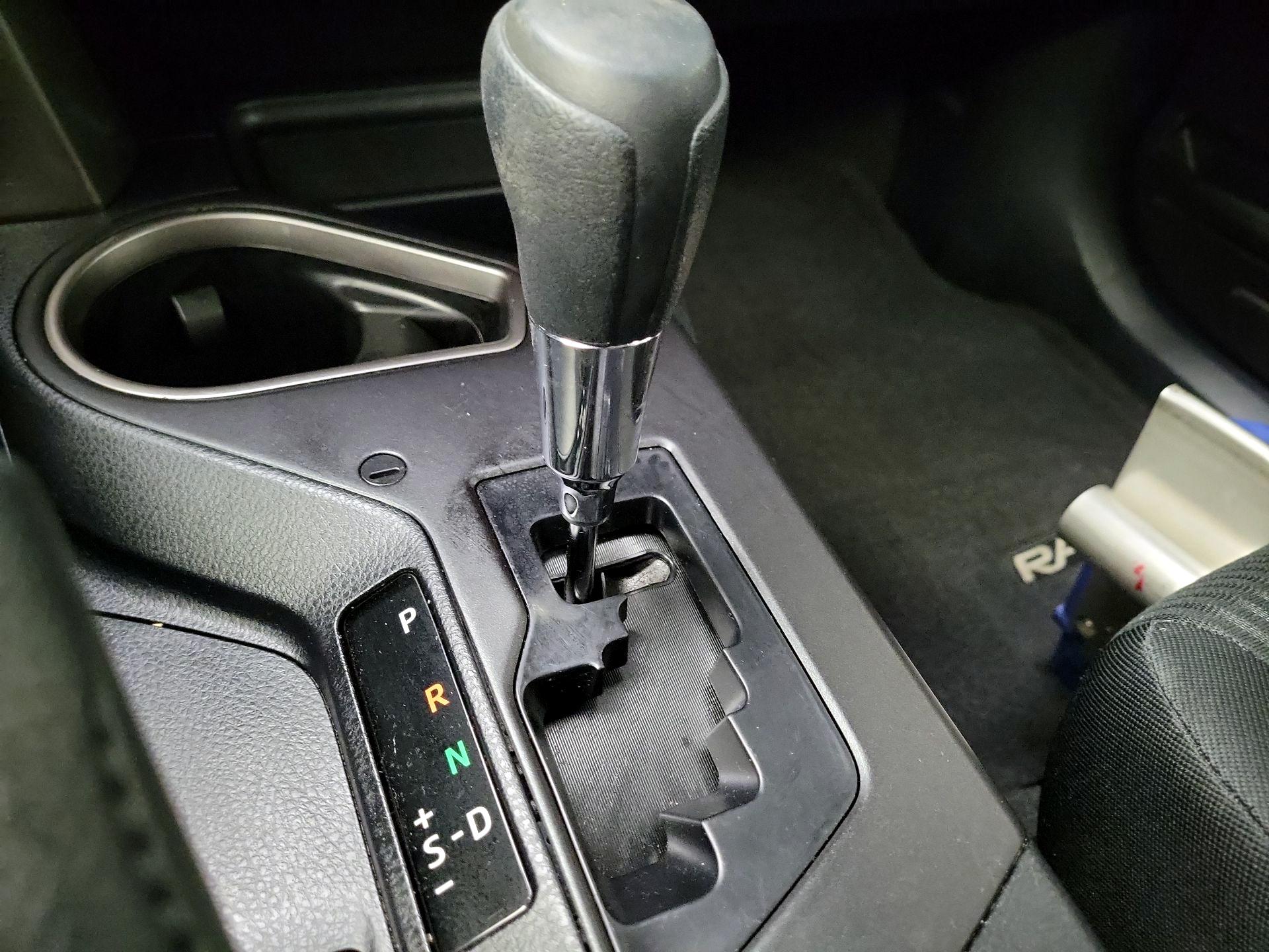 Thumbnail: 2016 Toyota RAV4 - 17