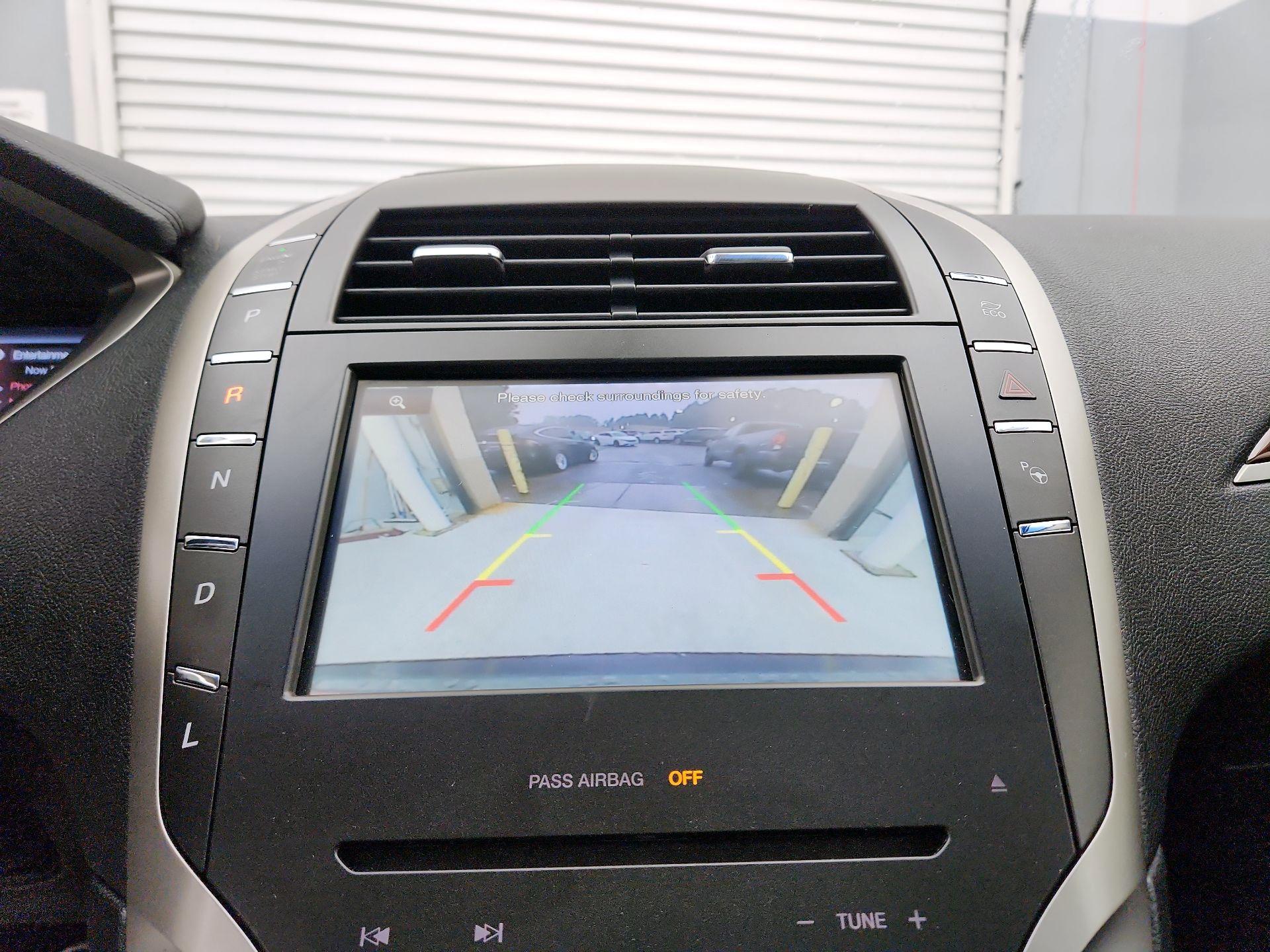 Thumbnail: 2016 Lincoln MKZ - 14
