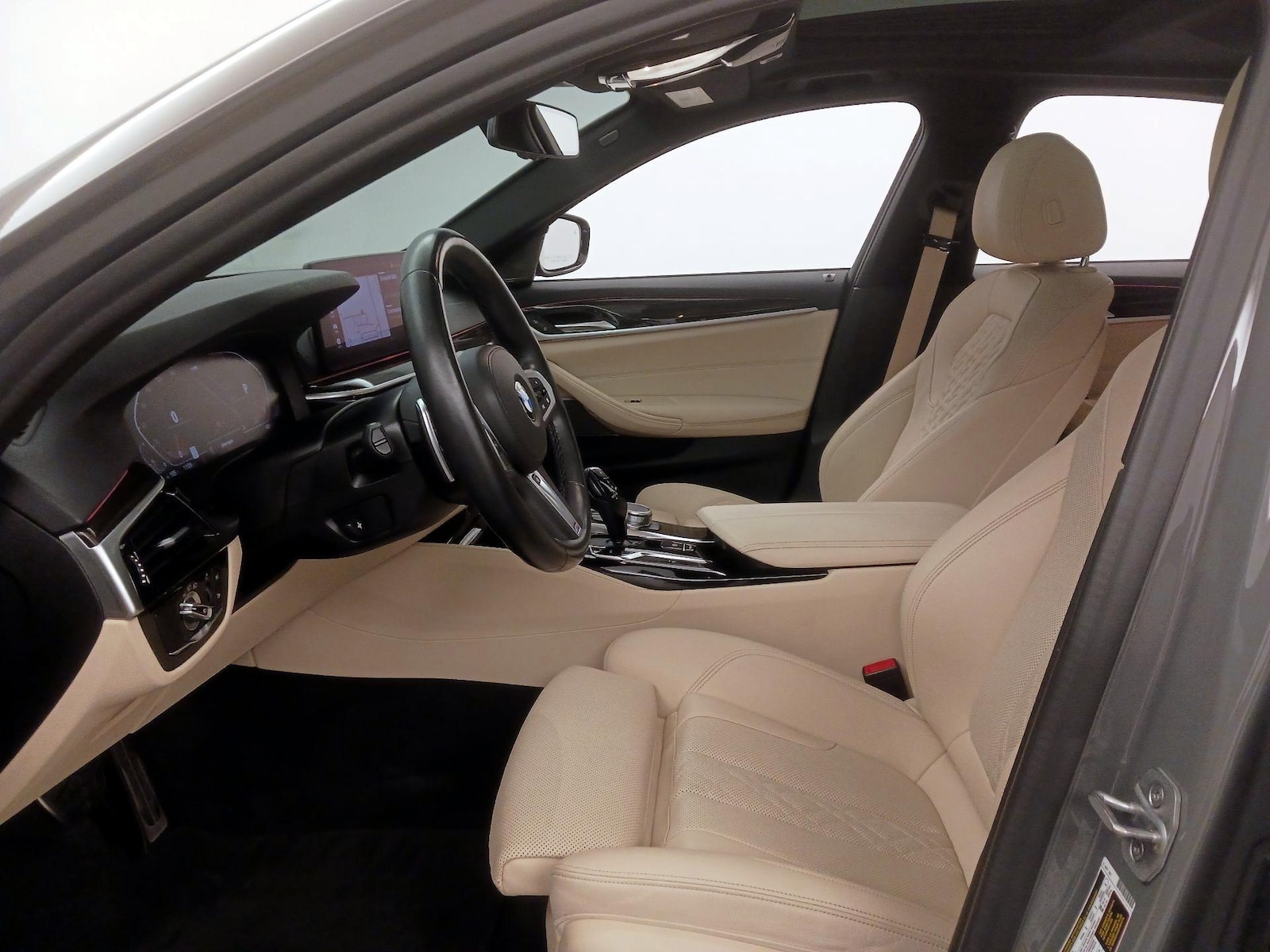 2022 BMW 5 Series 530i - Photo 12