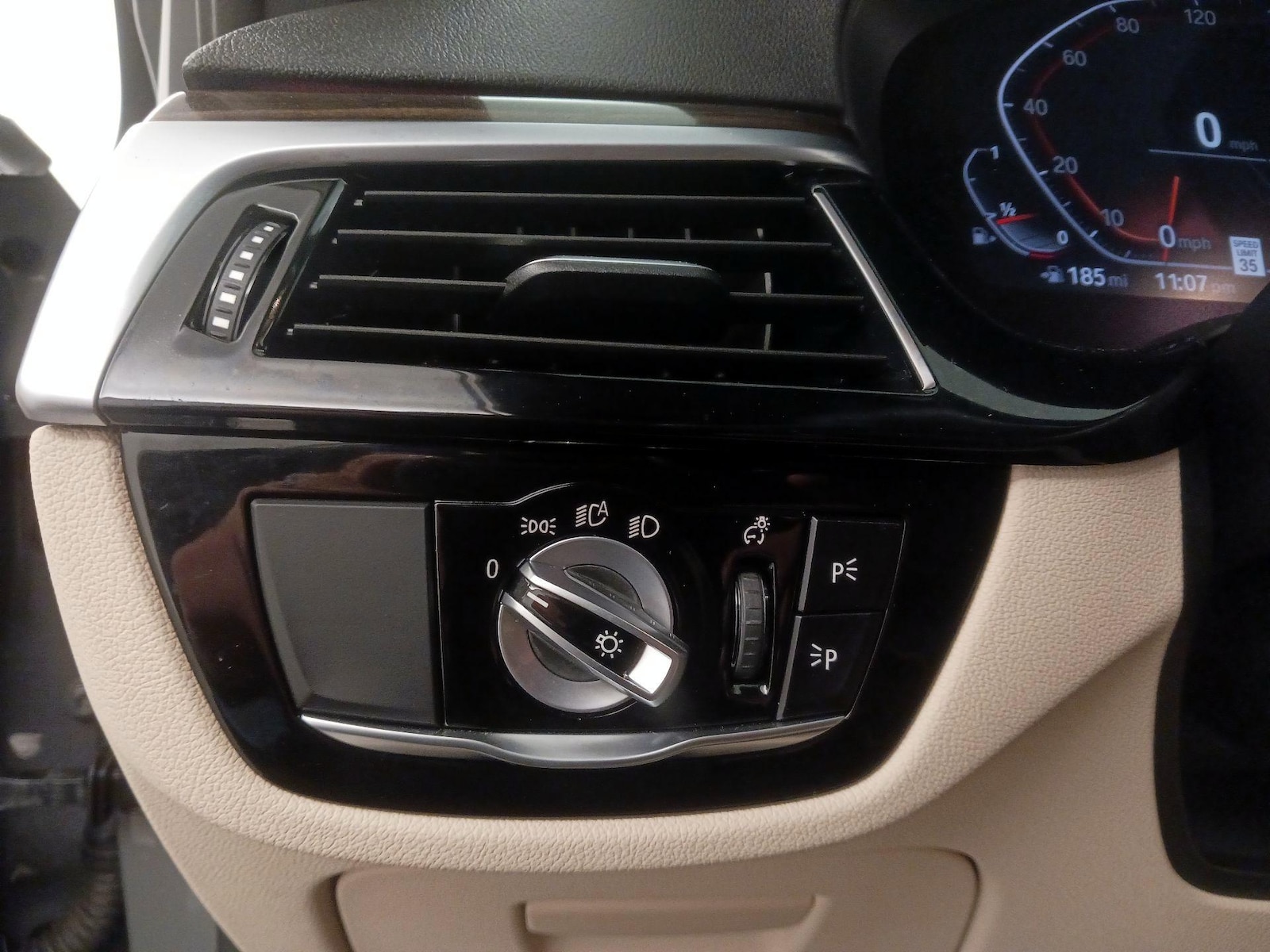 2022 BMW 5 Series 530i - Photo 14