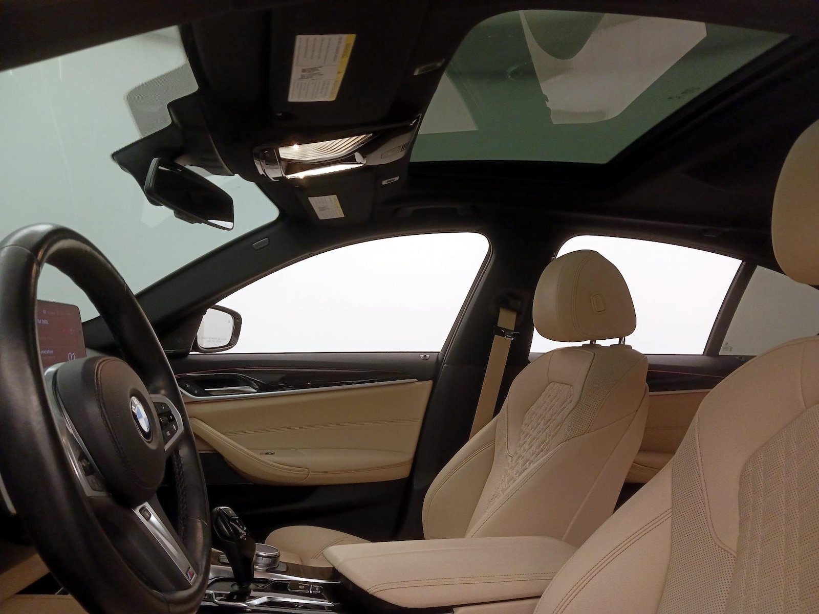2022 BMW 5 Series 530i - Photo 21