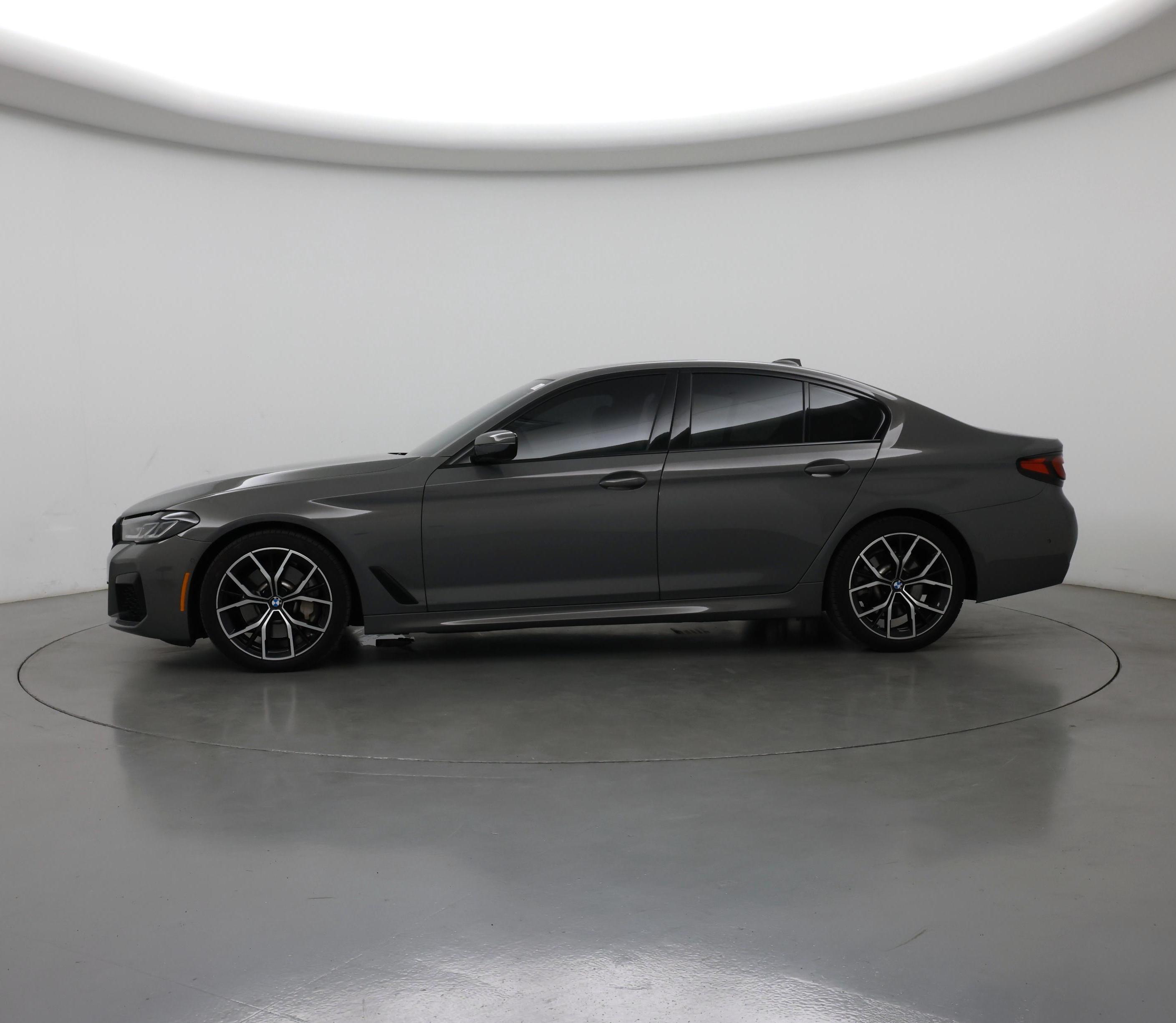 Thumbnail: 2022 BMW 5 Series - 3