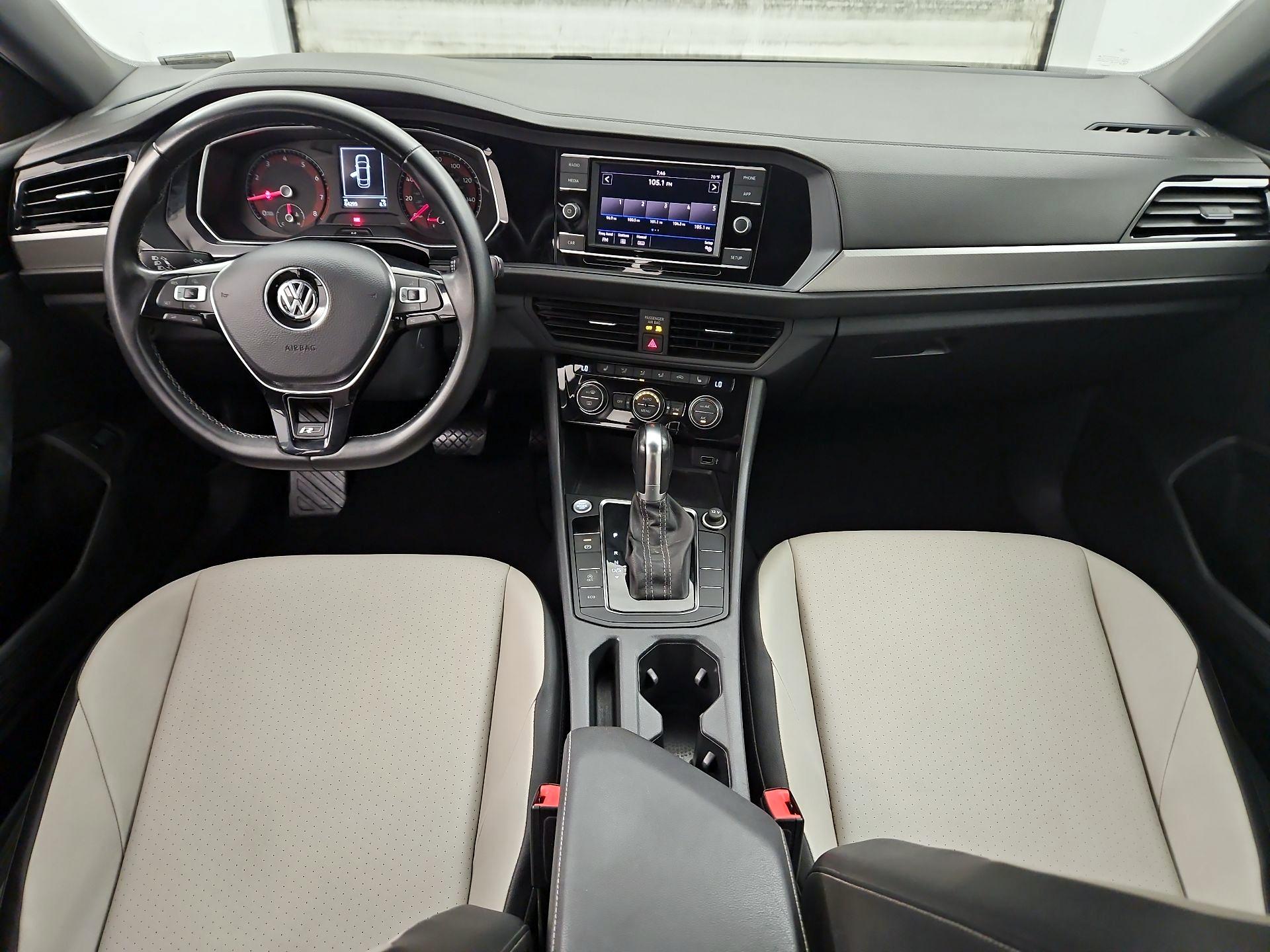 Thumbnail: 2019 Volkswagen Jetta - 9