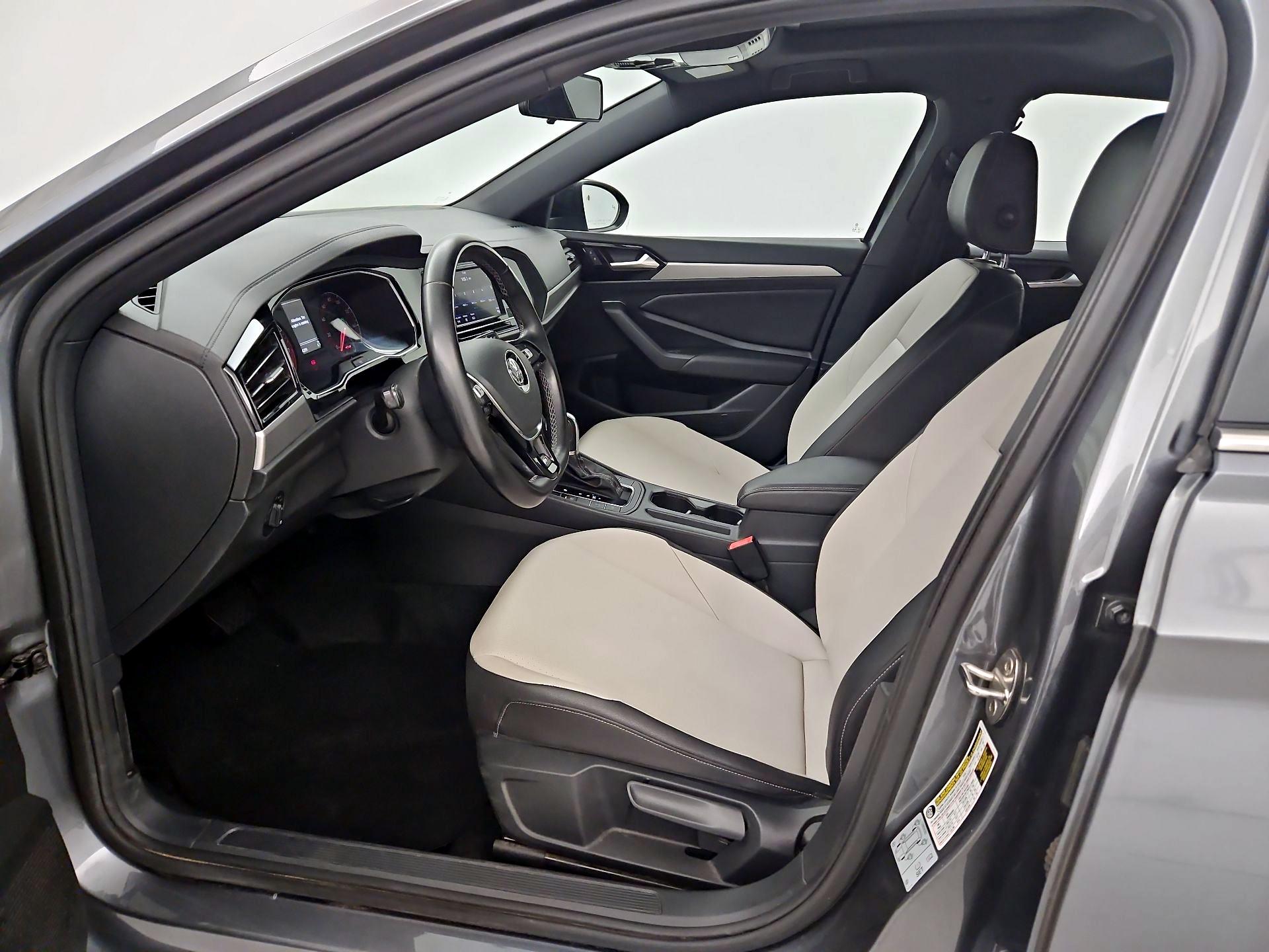 Thumbnail: 2019 Volkswagen Jetta - 11