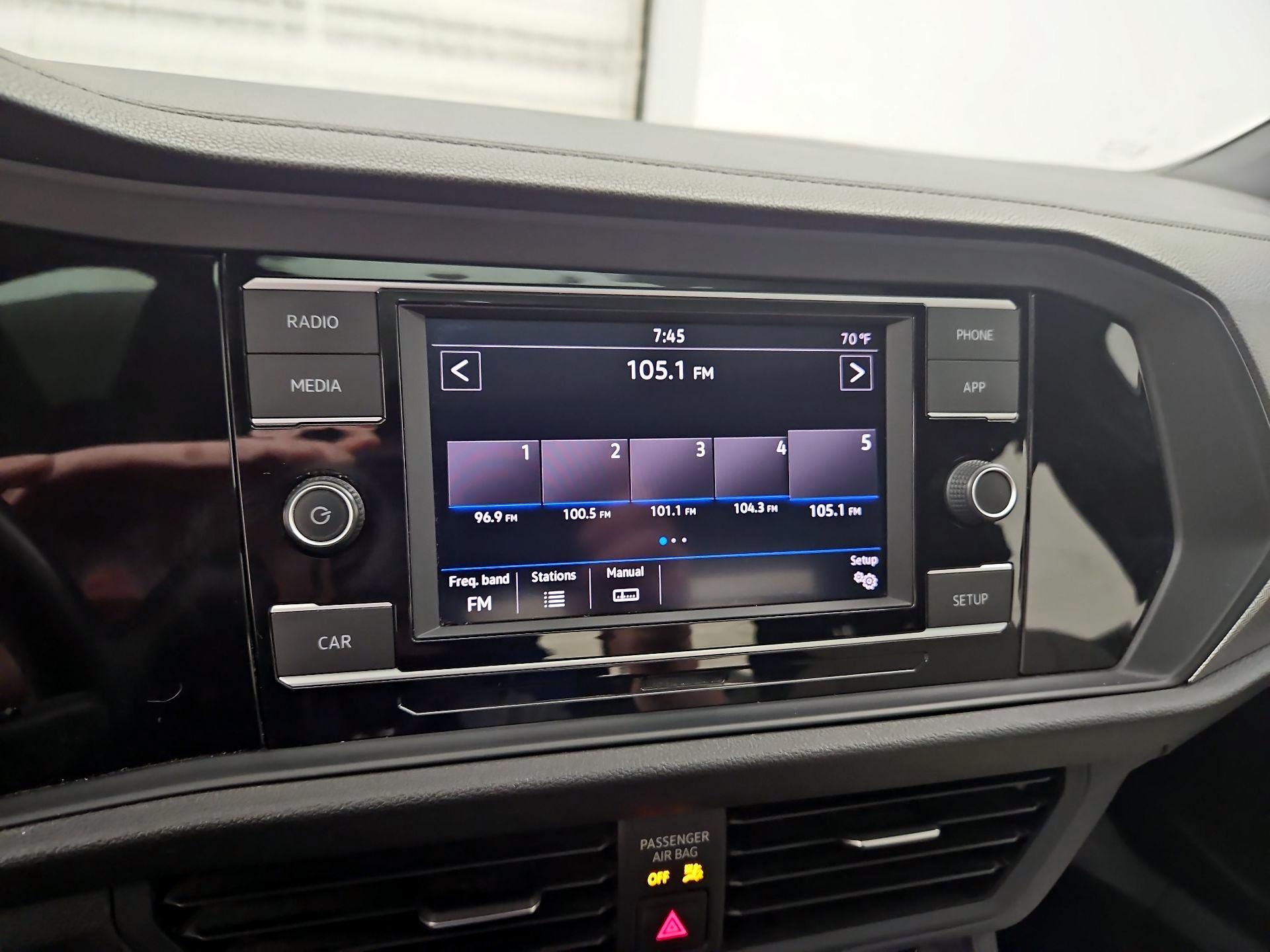 Thumbnail: 2019 Volkswagen Jetta - 15