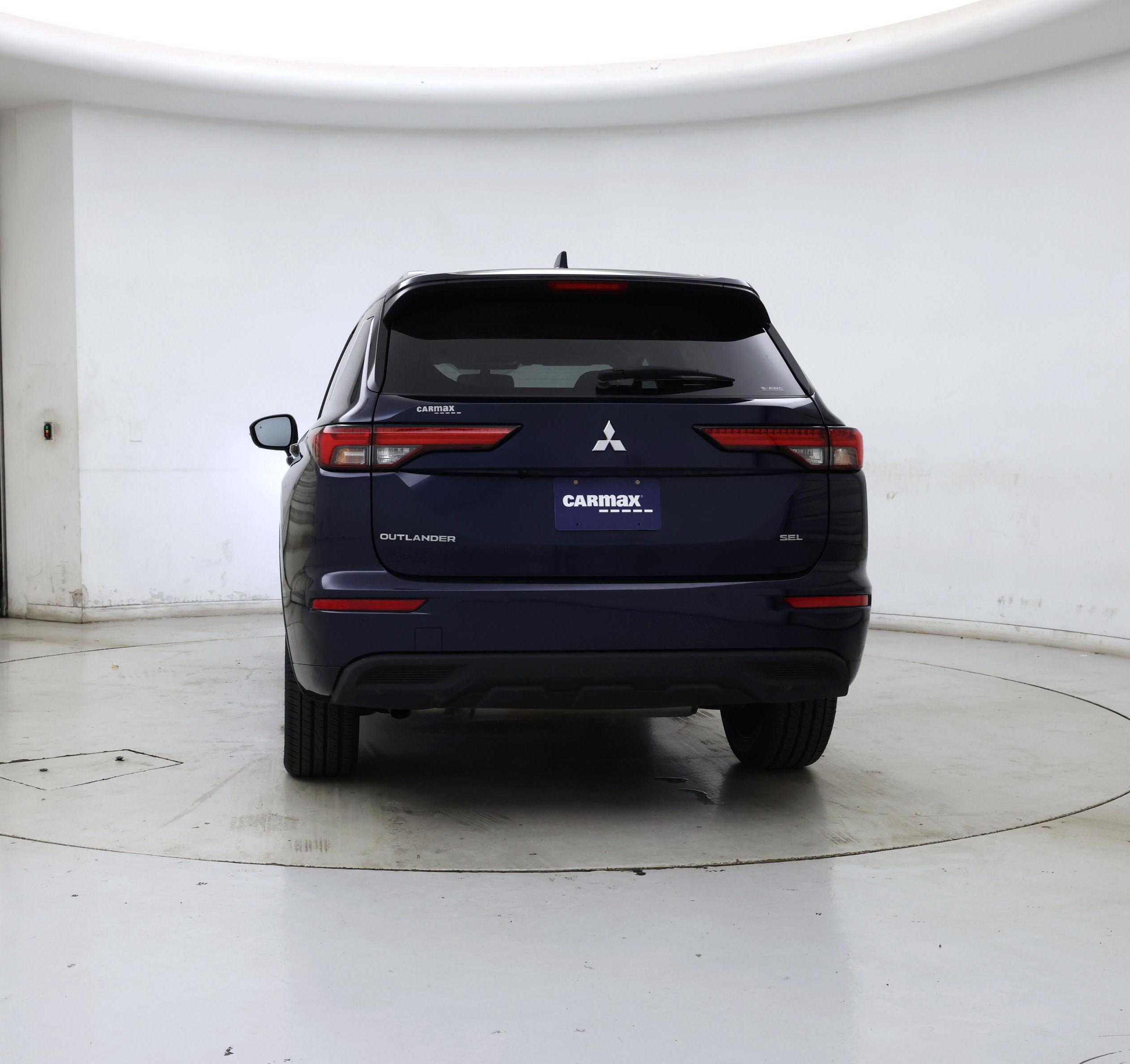 Thumbnail: 2024 Mitsubishi Outlander - 6