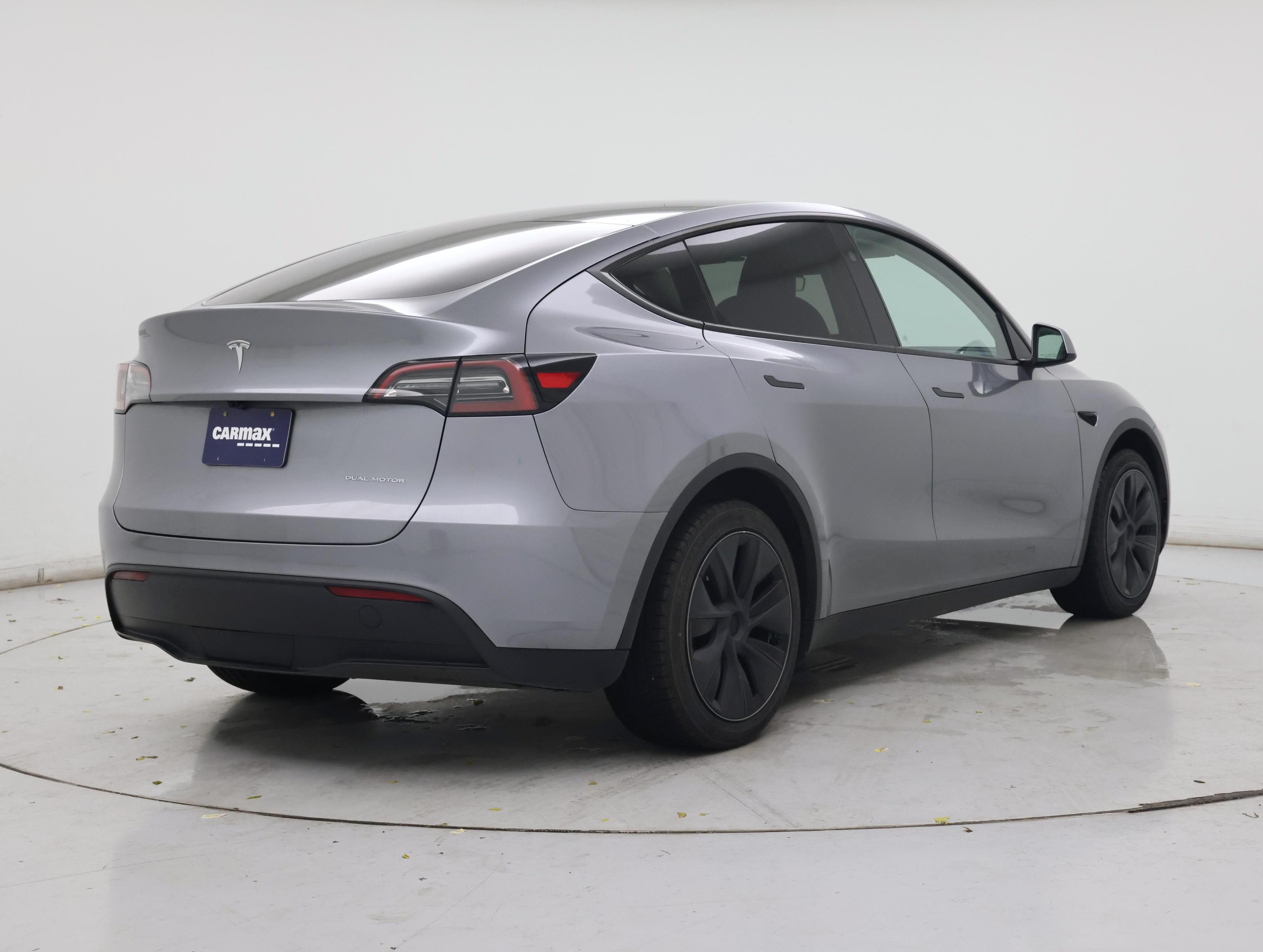 Thumbnail: 2024 Tesla Model Y - 8