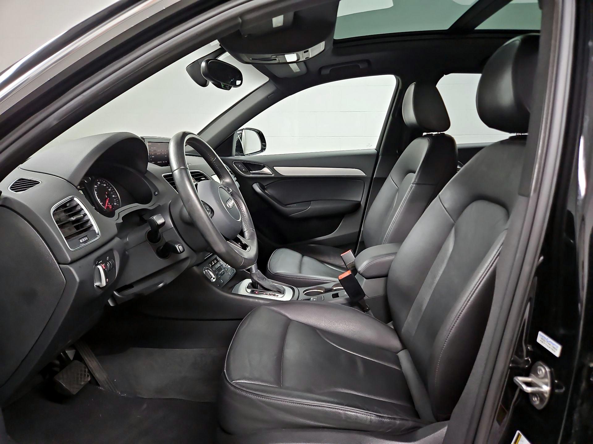 Thumbnail: 2015 Audi Q3 - 11