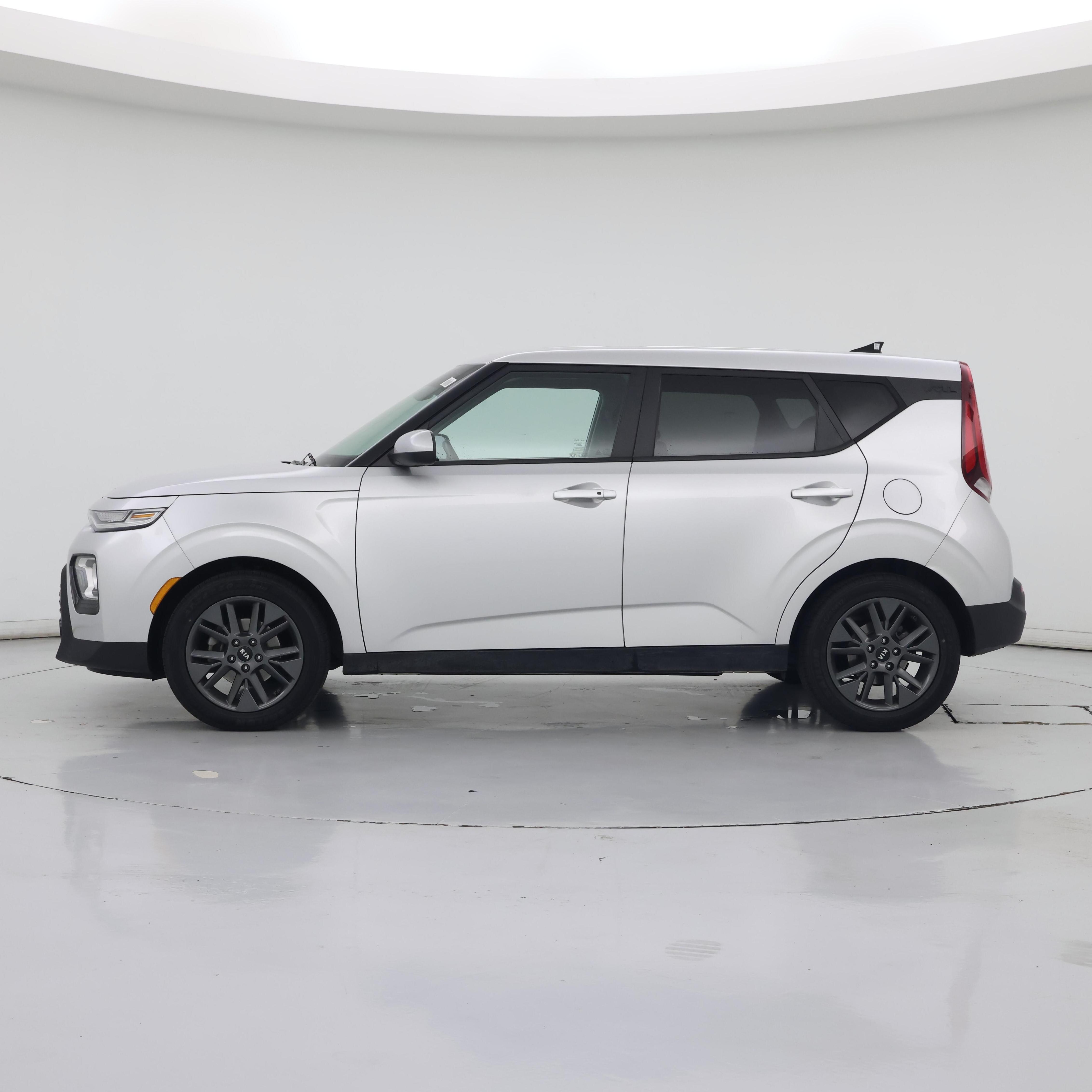 Thumbnail: 2020 Kia Soul - 3