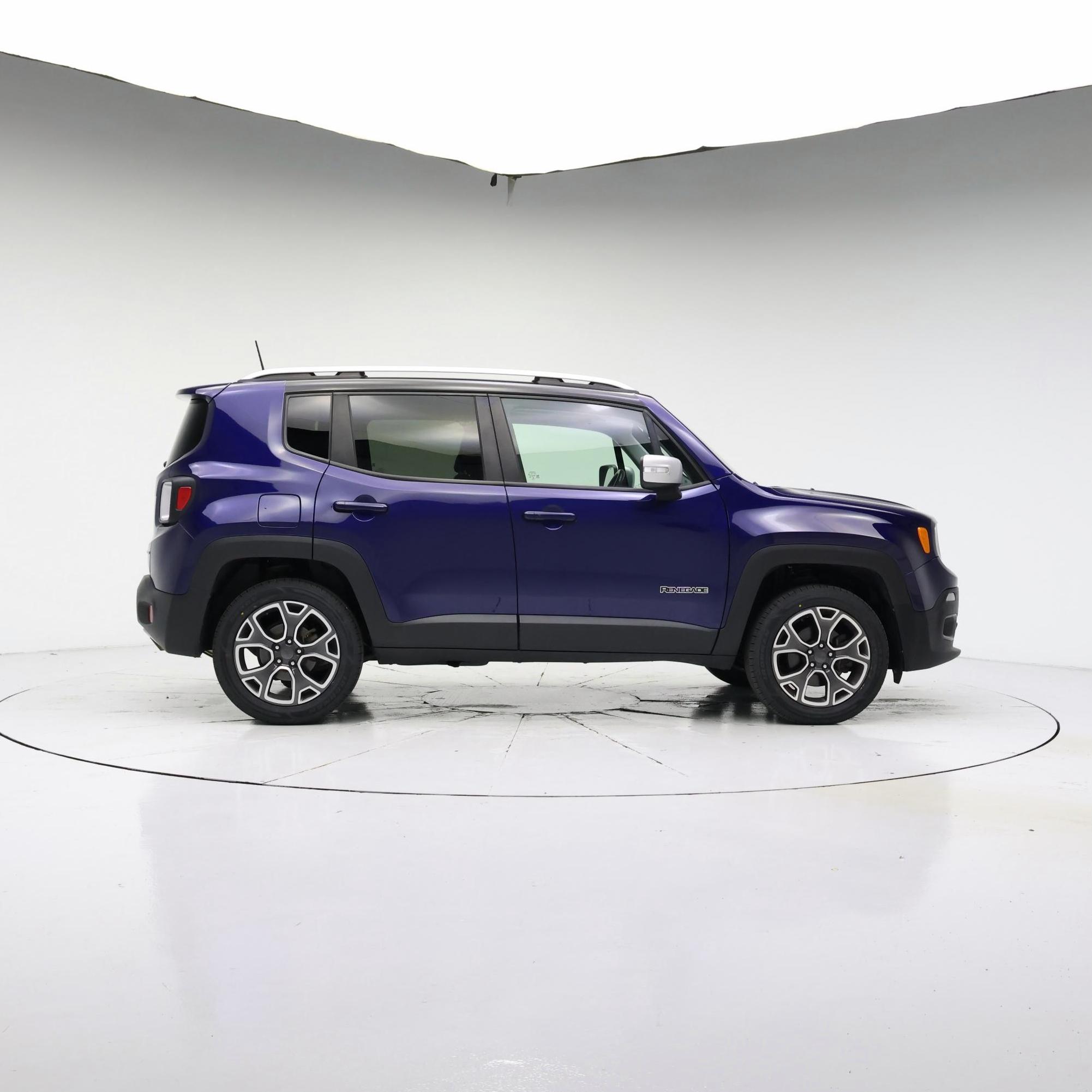 Thumbnail: 2018 Jeep Renegade - 3