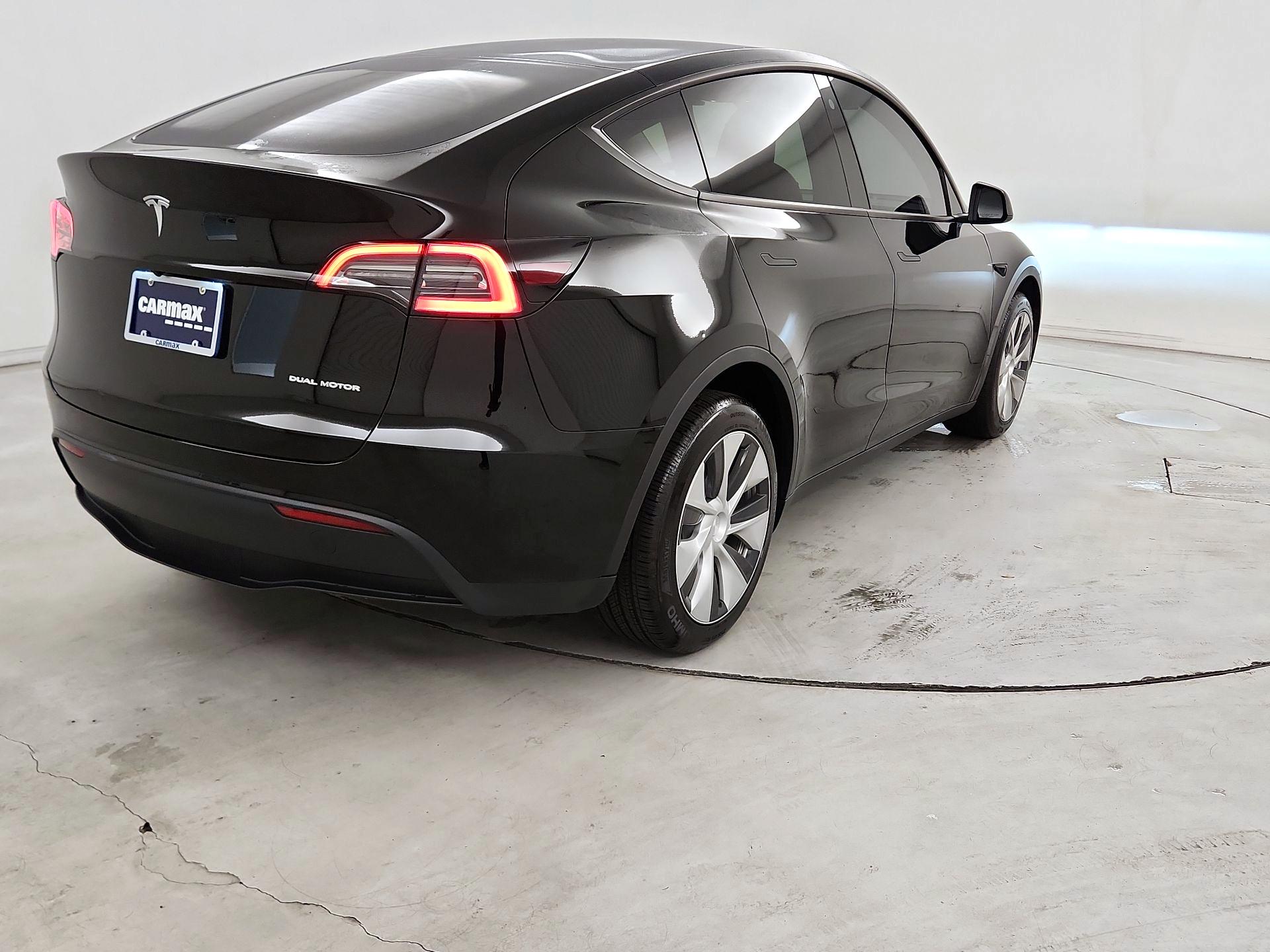 Thumbnail: 2023 Tesla Model Y - 5