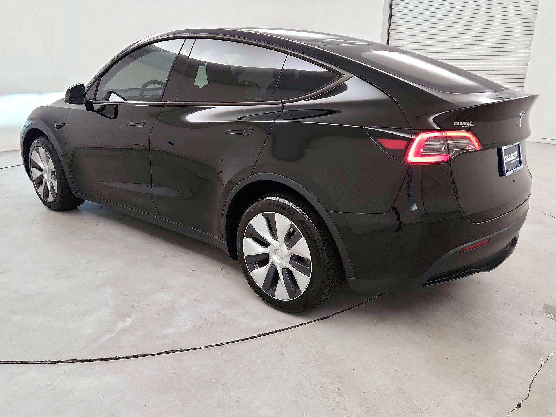 Thumbnail: 2023 Tesla Model Y - 7