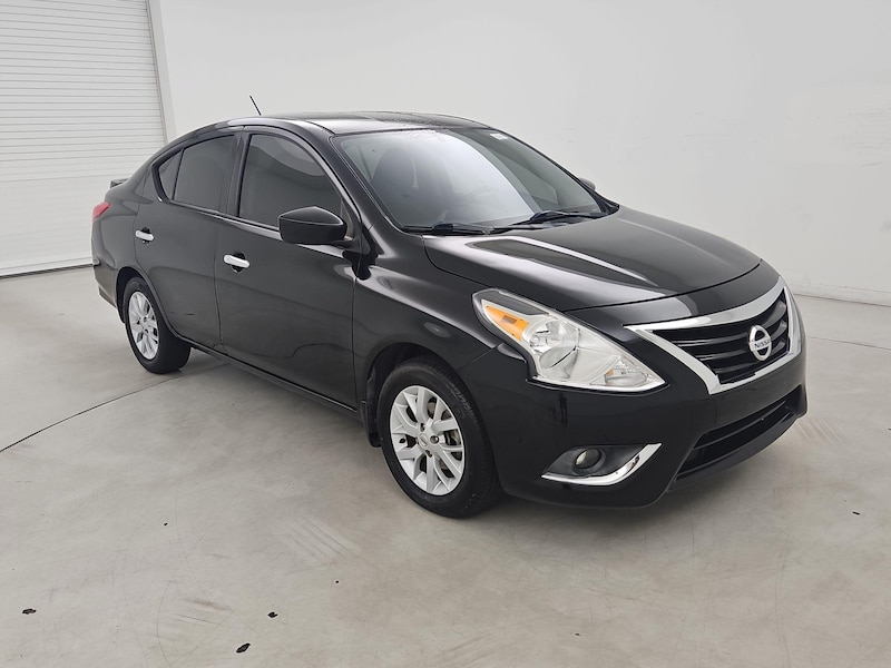 2019 Nissan Versa SV