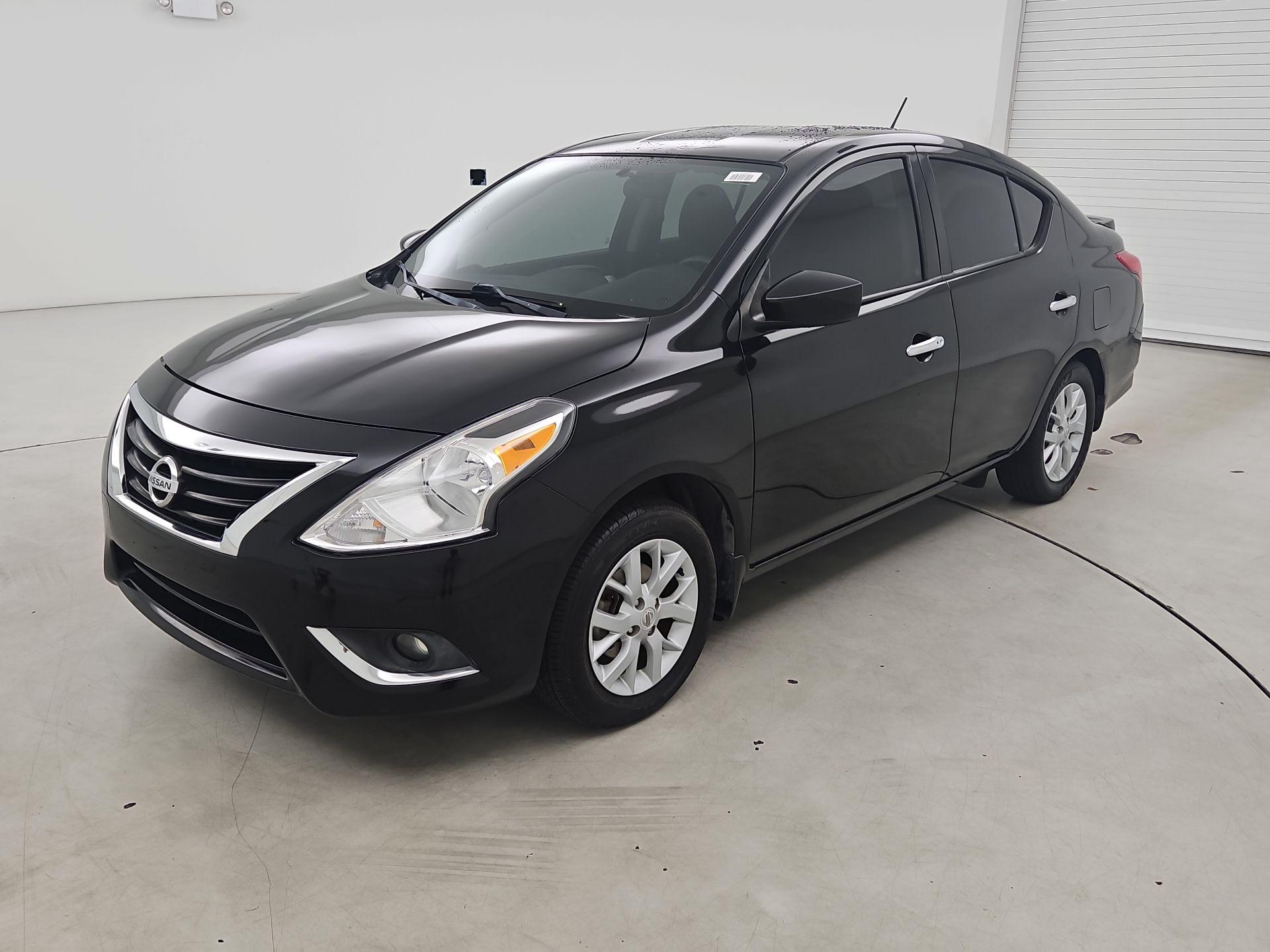 Thumbnail: 2019 Nissan Versa - 3