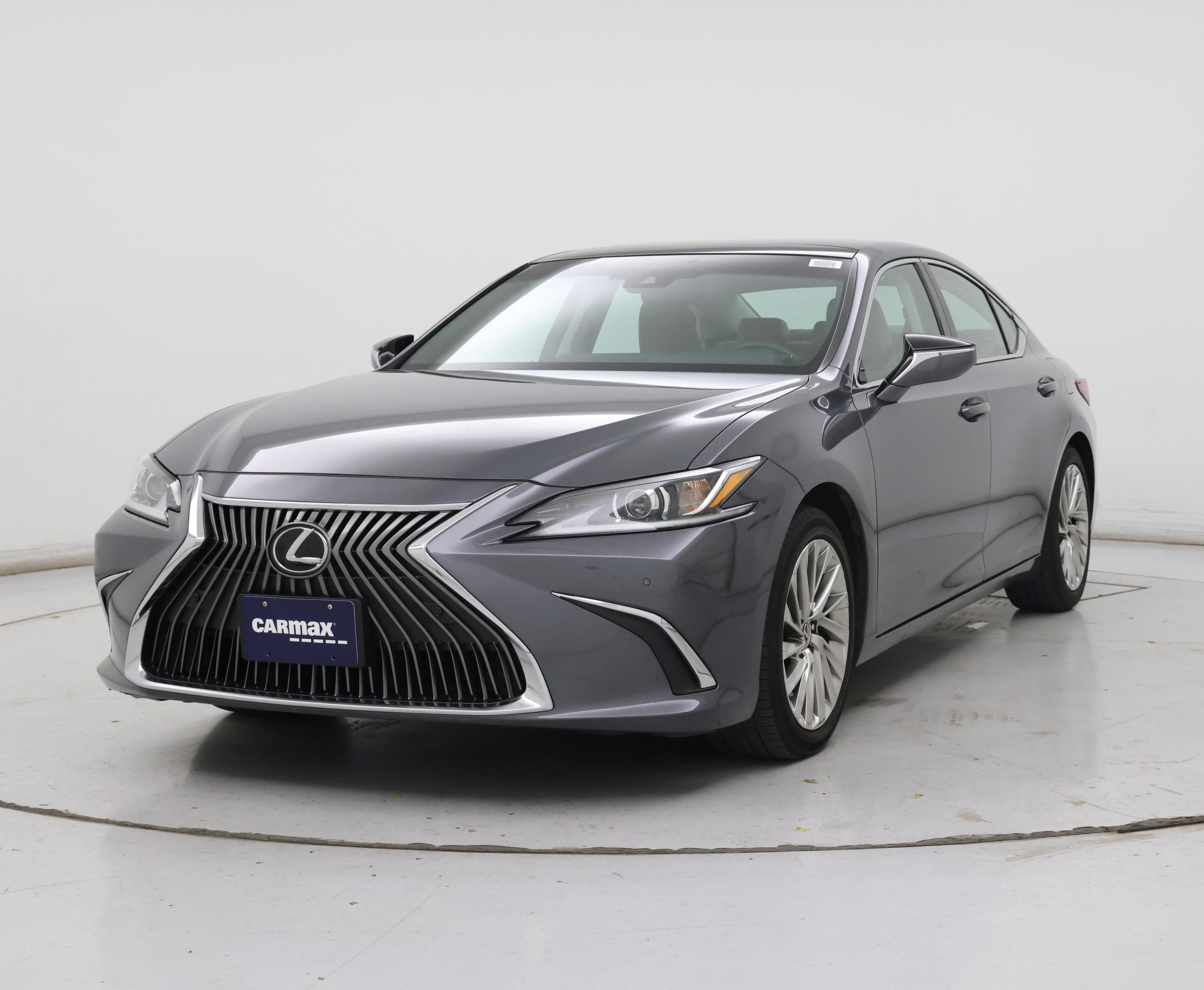 Thumbnail: 2019 Lexus ES - 4