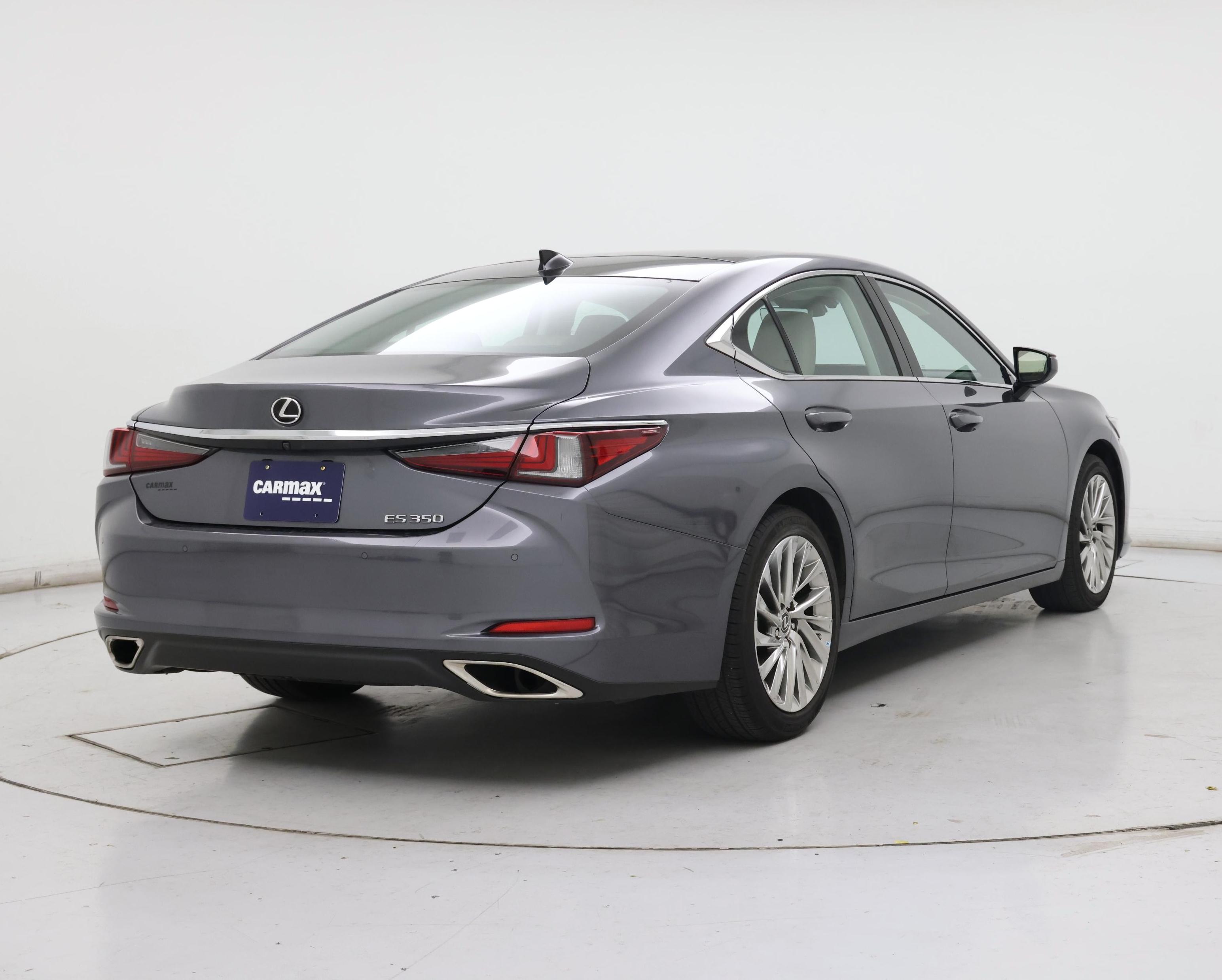 Thumbnail: 2019 Lexus ES - 8
