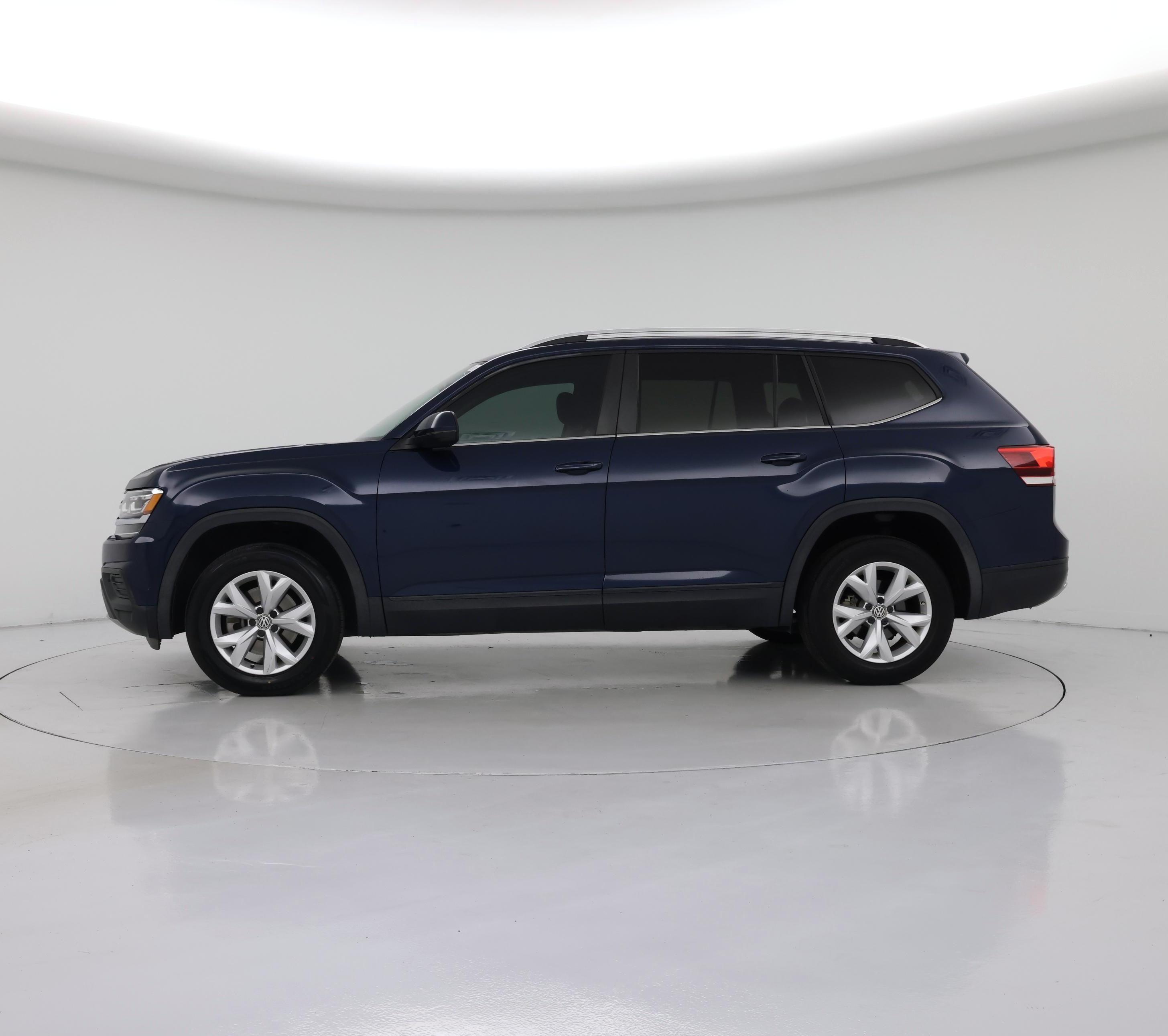 Thumbnail: 2018 Volkswagen Atlas - 3